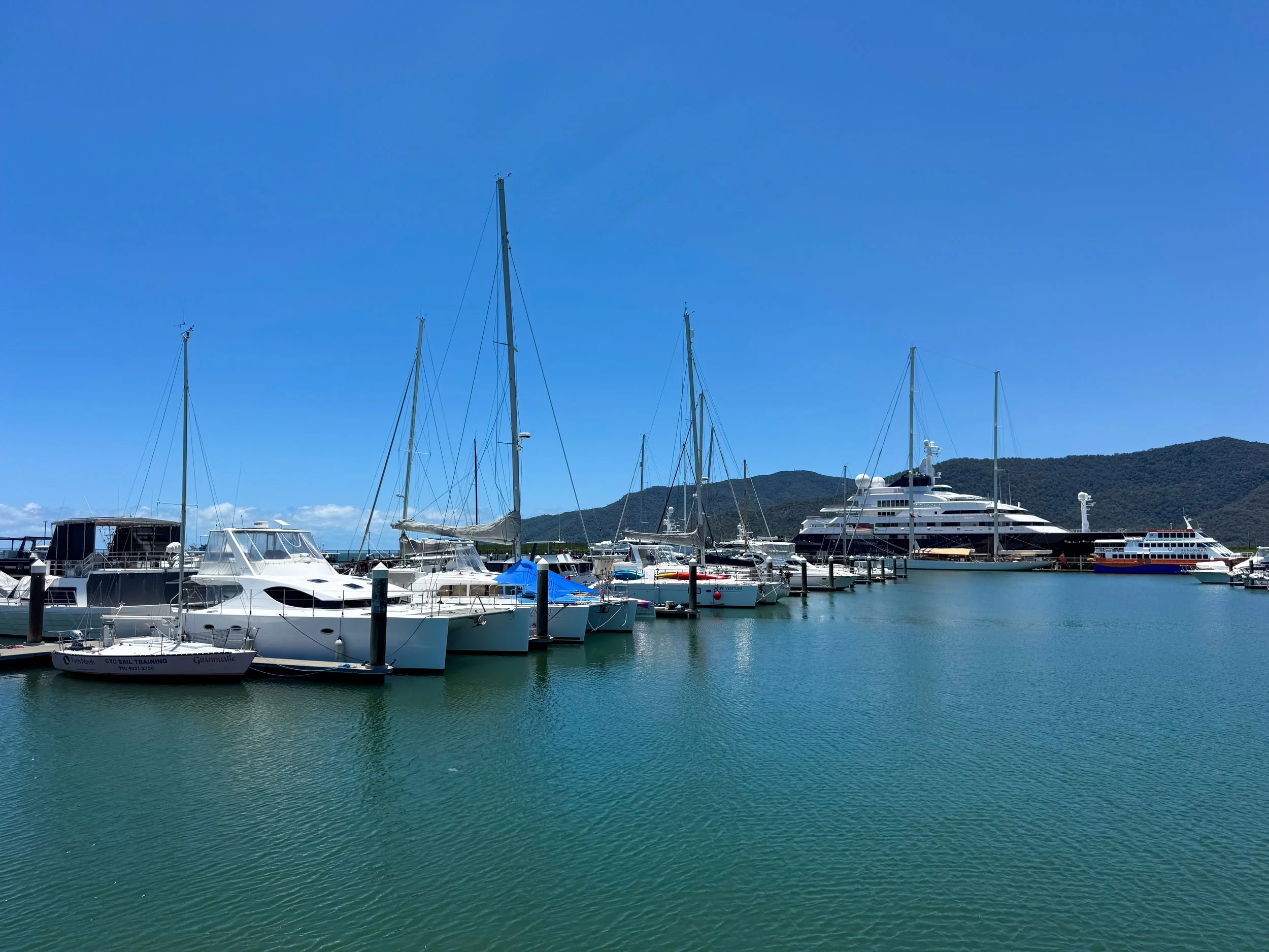 Cairns_Esplanade_04.jpg
