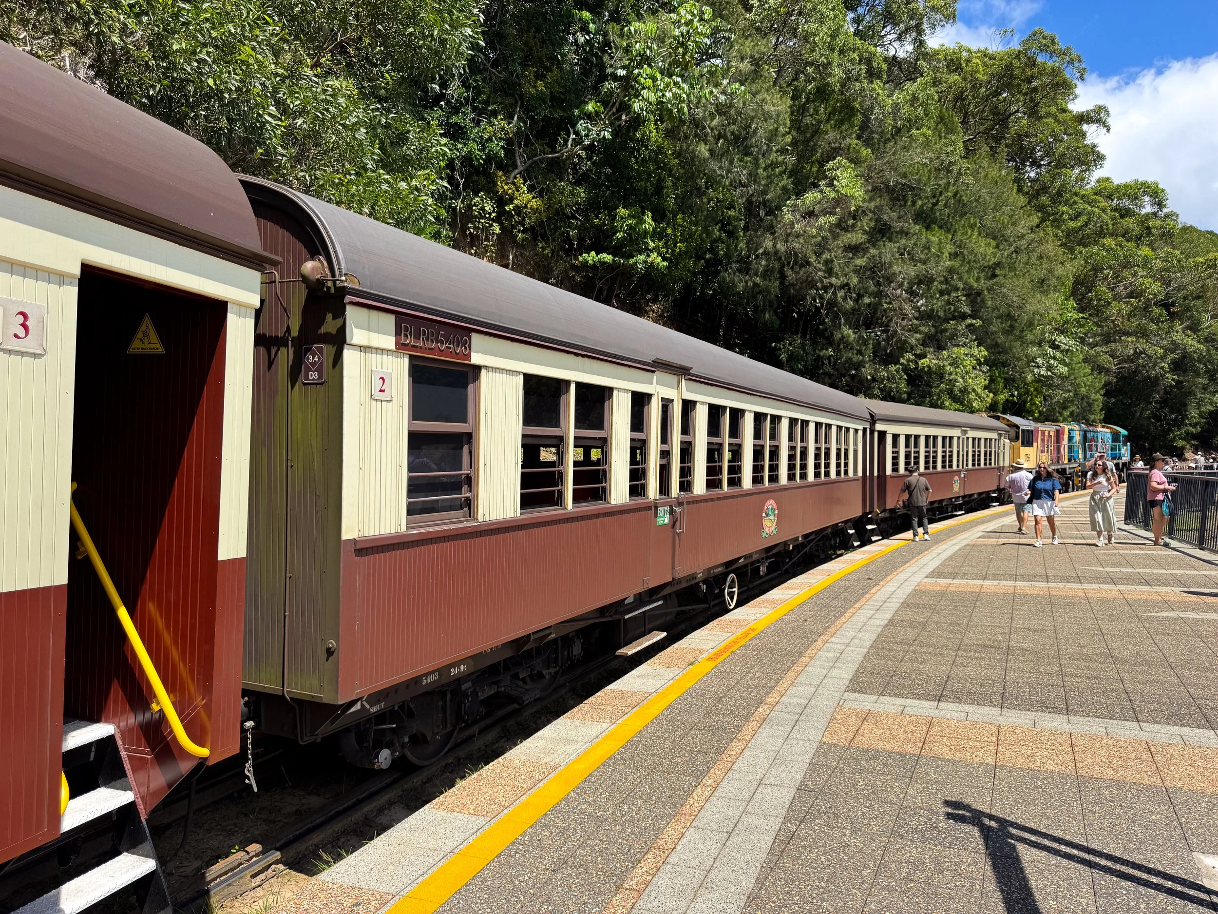 Kuranda_Scenic_Railway_05.jpg