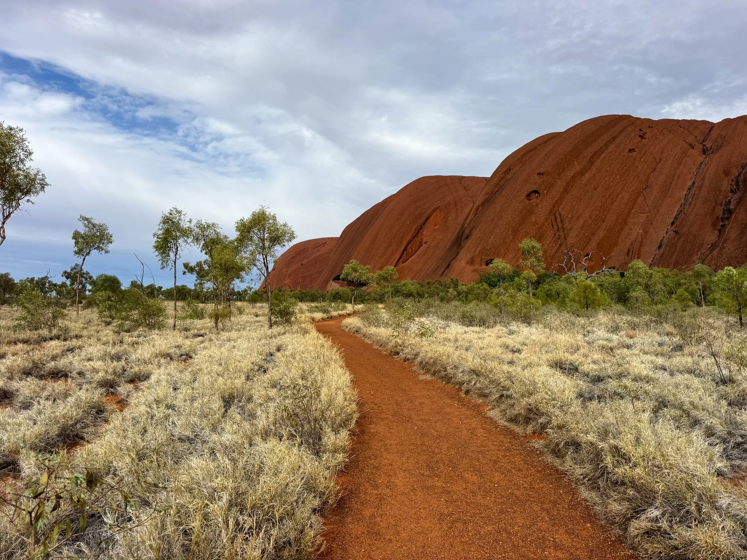 Uluru_Base_Walk_05.jpg