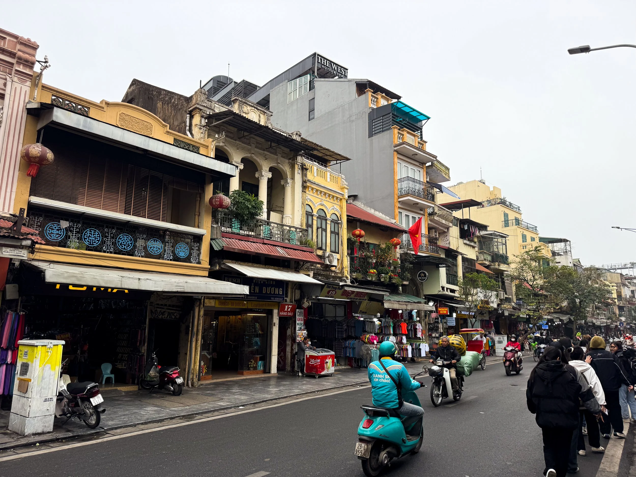 Hanoi_ Old_Quarter_04.jpg