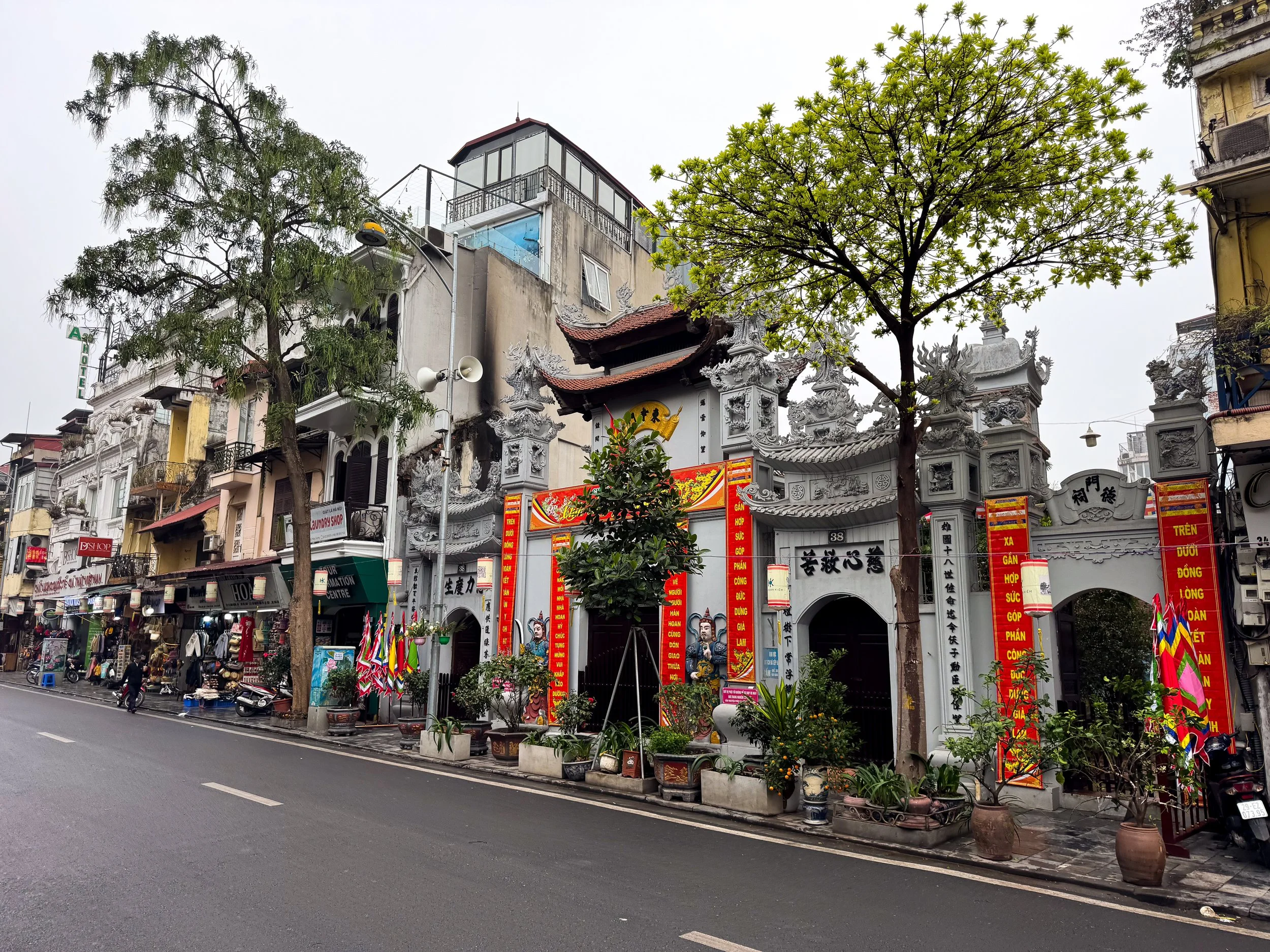 Hanoi_ Old_Quarter_06.jpg