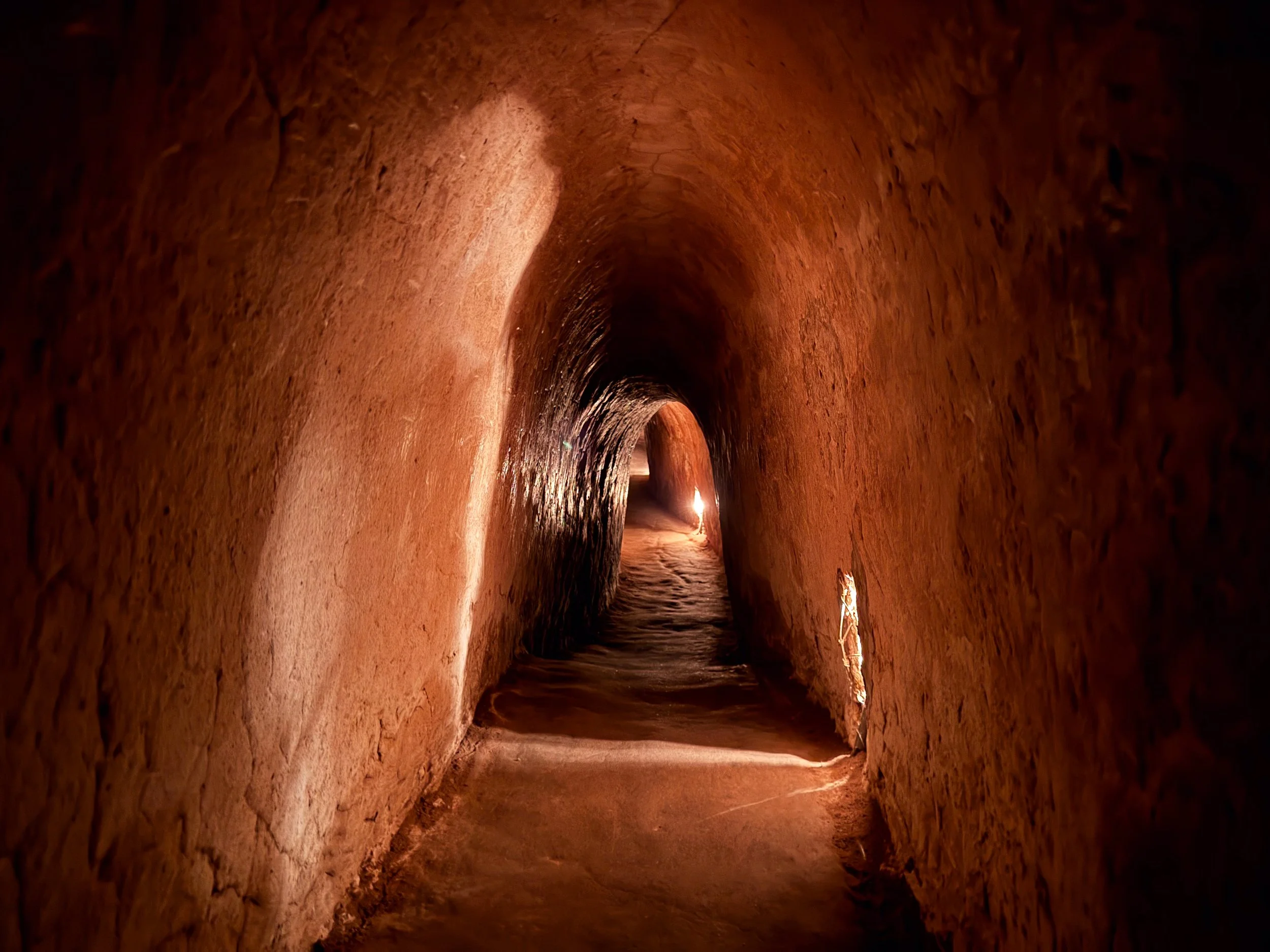 Cu_Chi_Tunnels_01.jpg