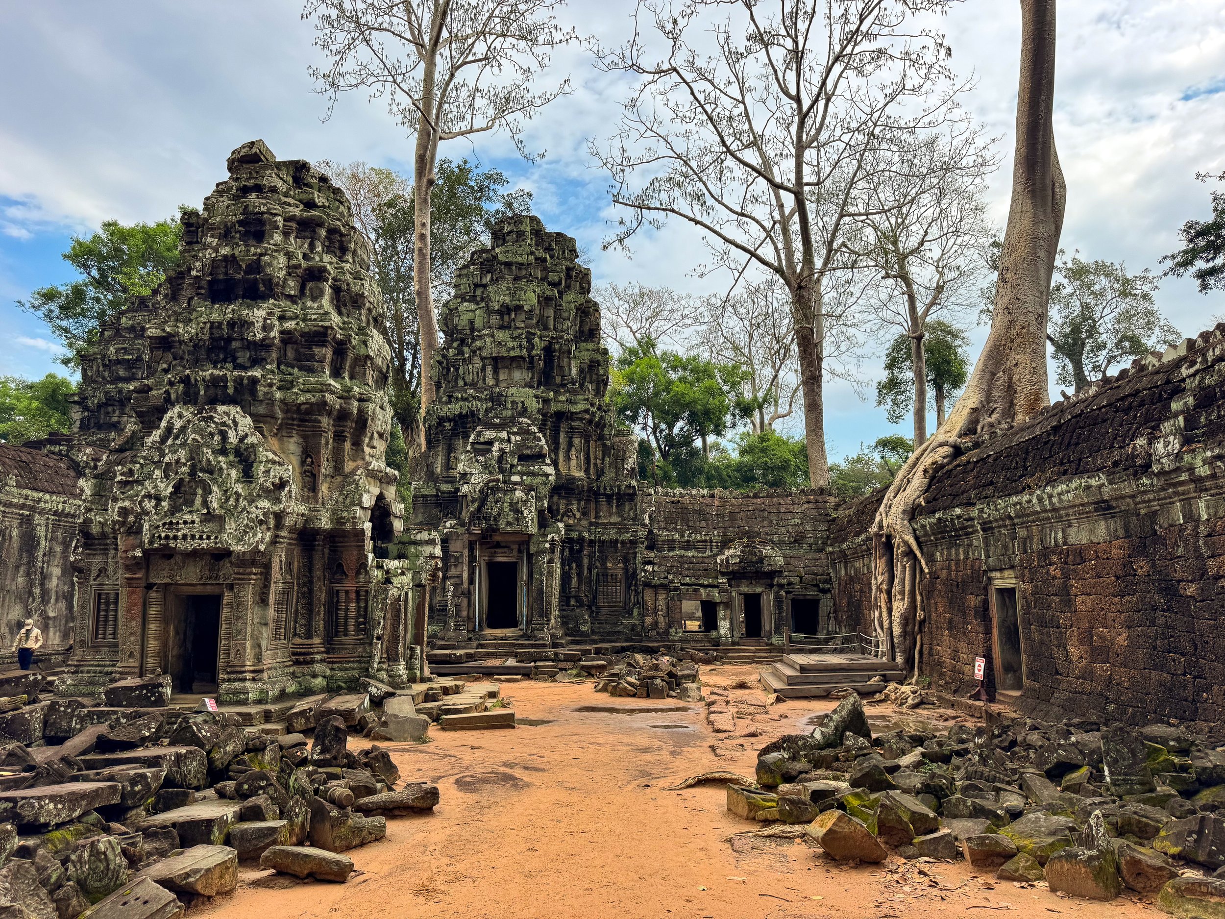 Ta_Prohm_Tomb_Raider_Temple_05.jpg