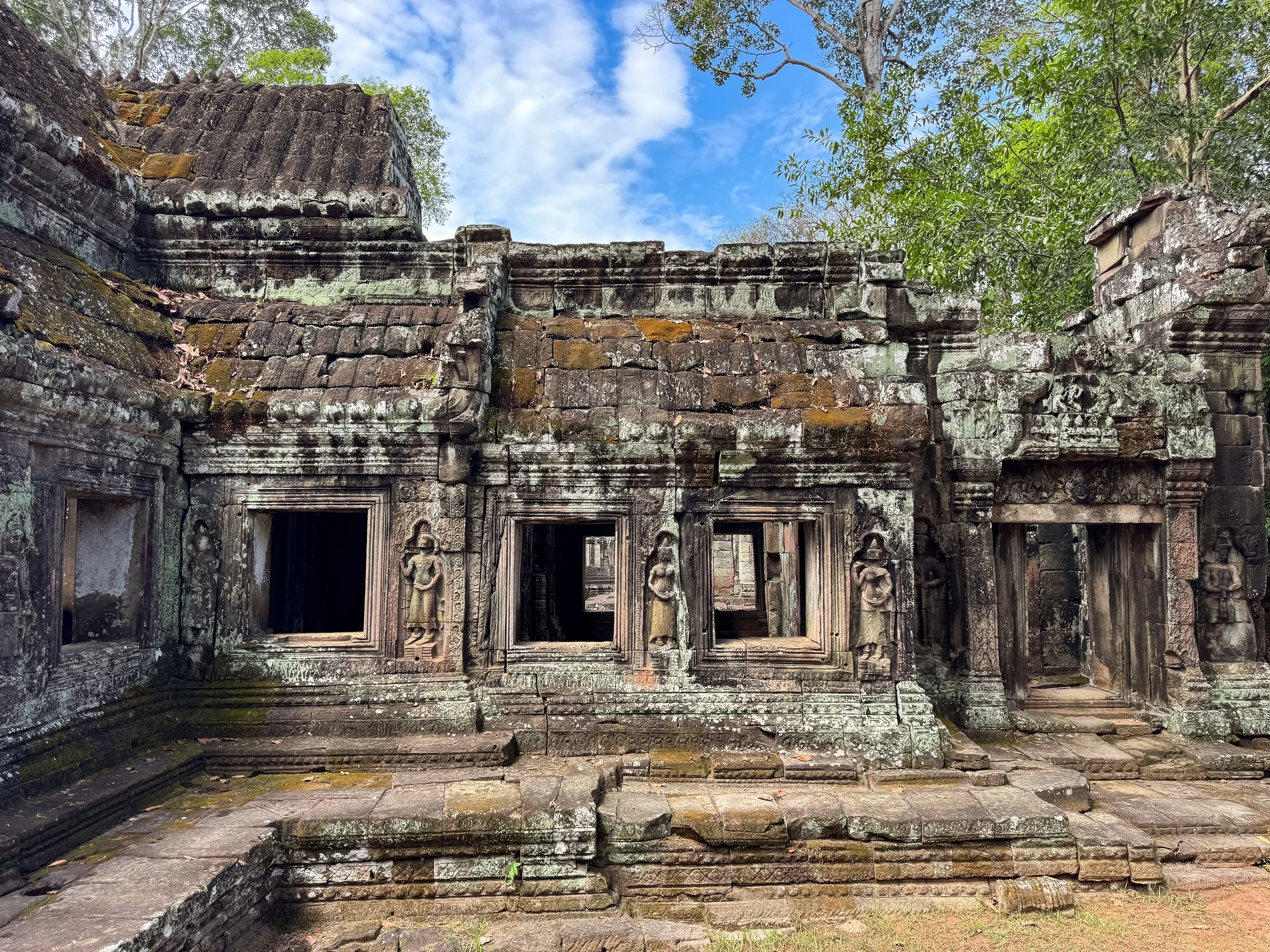 Banteay_Kdei_05.jpg