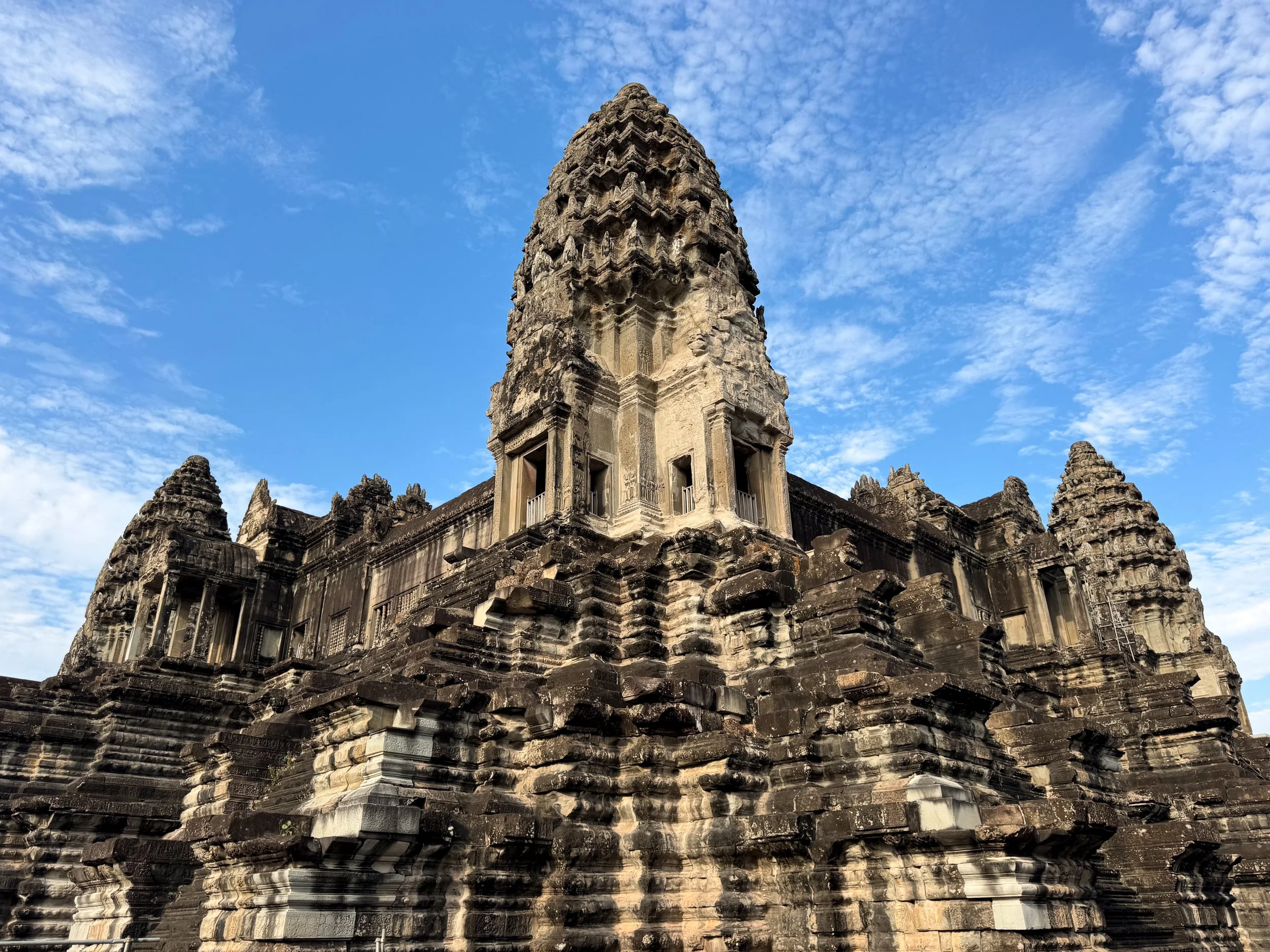 Angkor_Wat_Temple_03.jpg