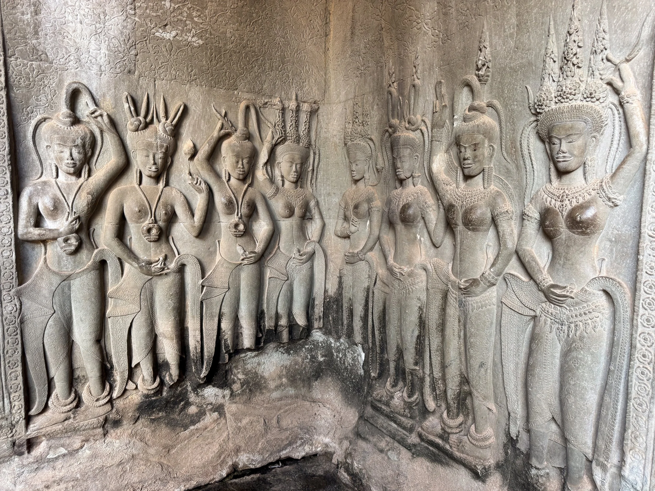 Angkor_Wat_Temple_07.jpg