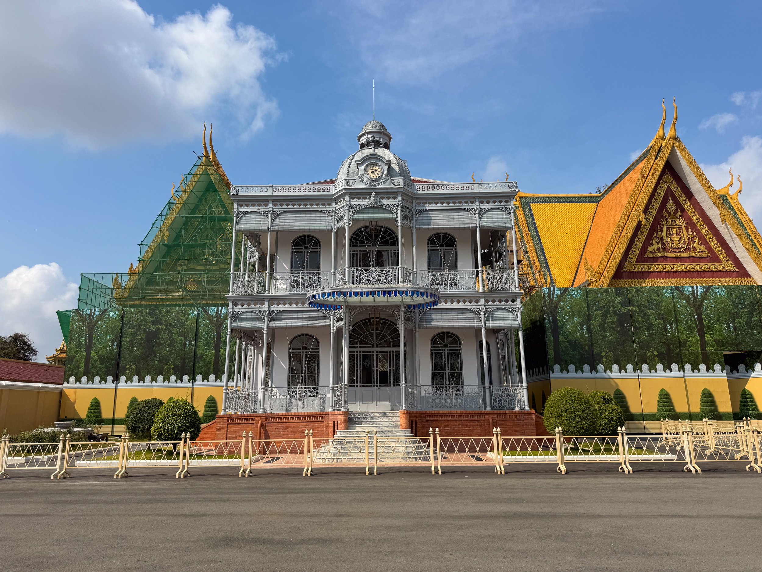 The_Royal_Palace_05.jpg