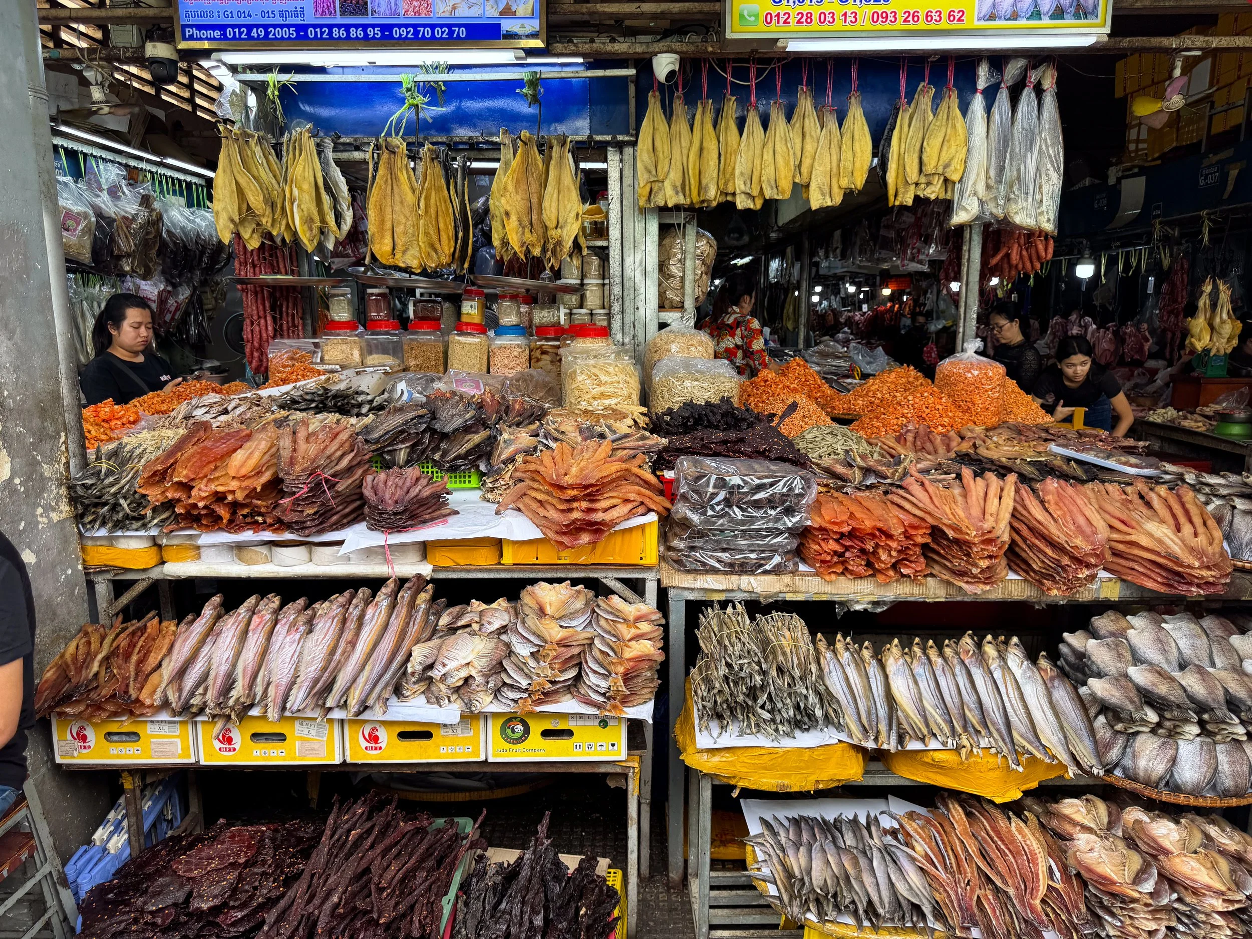 Phnom_Penh_Central_Market_02.jpg