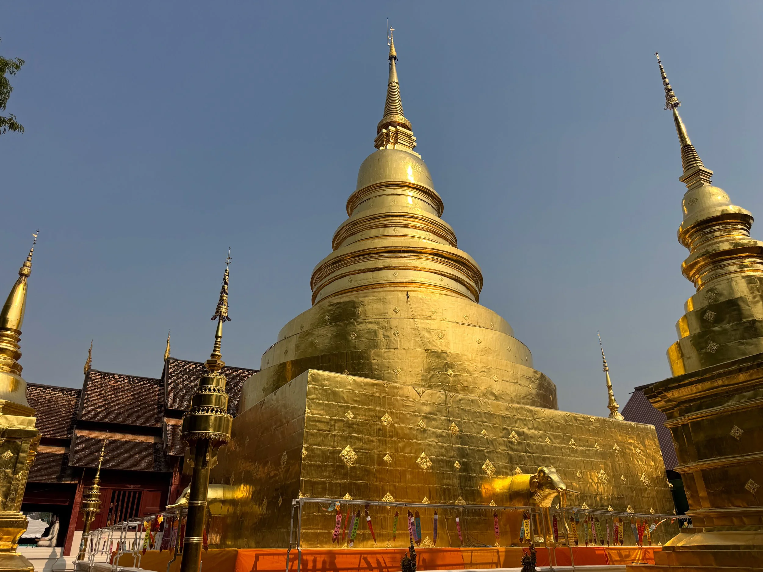 Wat_Phra_Singh_Woramahawihan_02.jpg