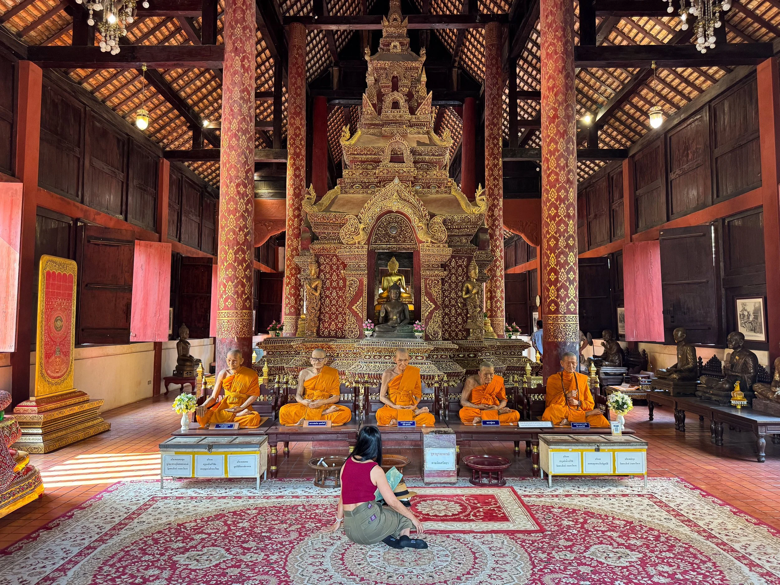 Wat_Phra_Singh_Woramahawihan_07.jpg