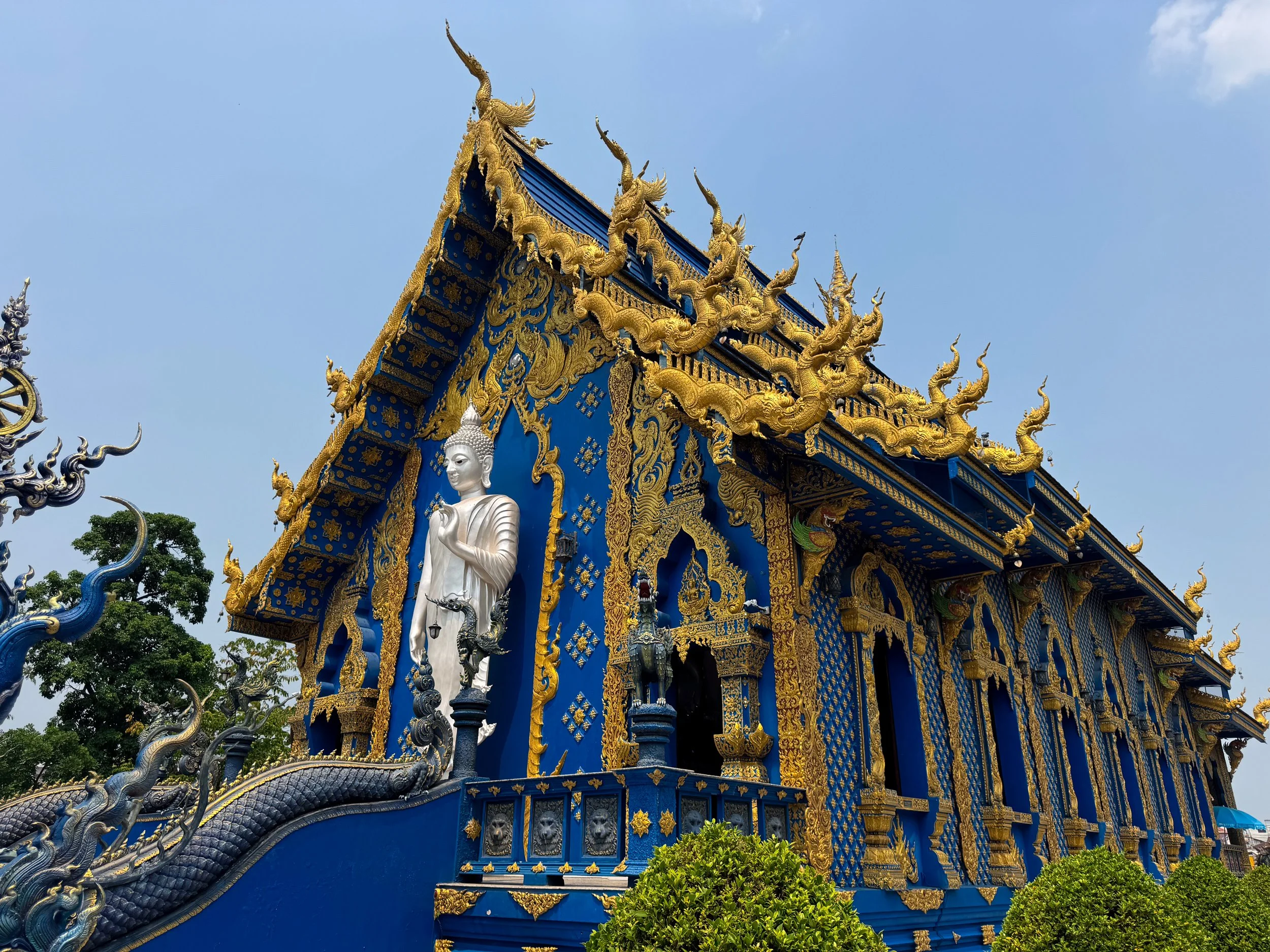 The_Blue_Temple_01.jpg