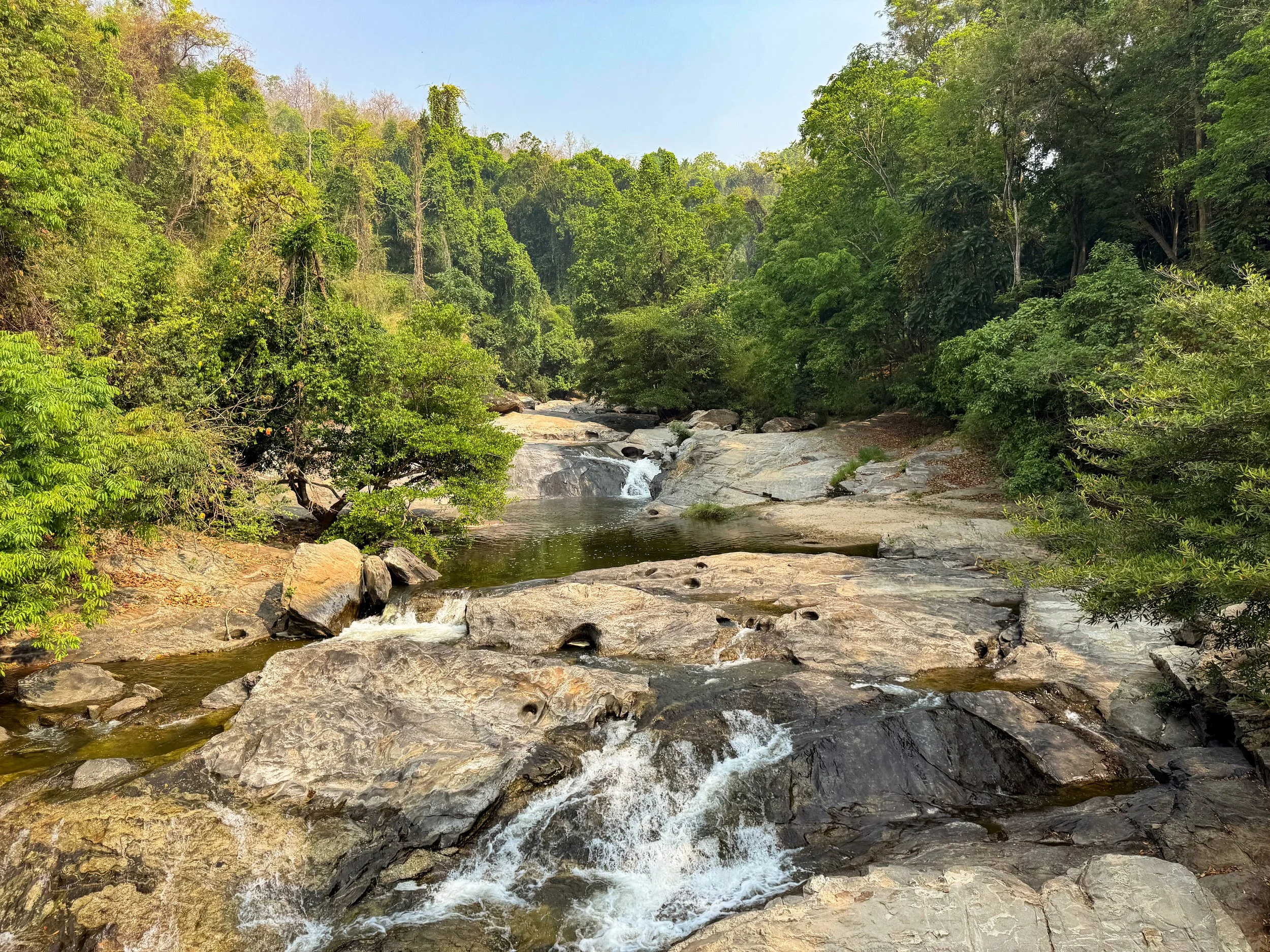 Mae_Klang_Waterfall_02.jpg