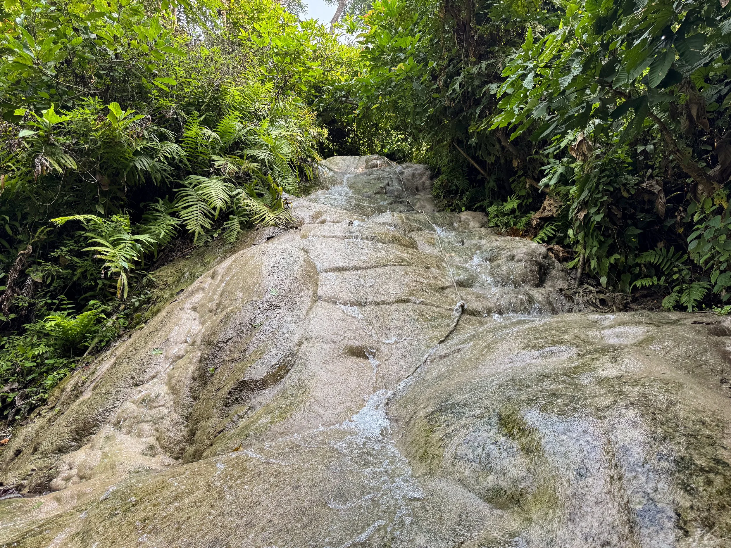 Buatong_Waterfall_02.jpg
