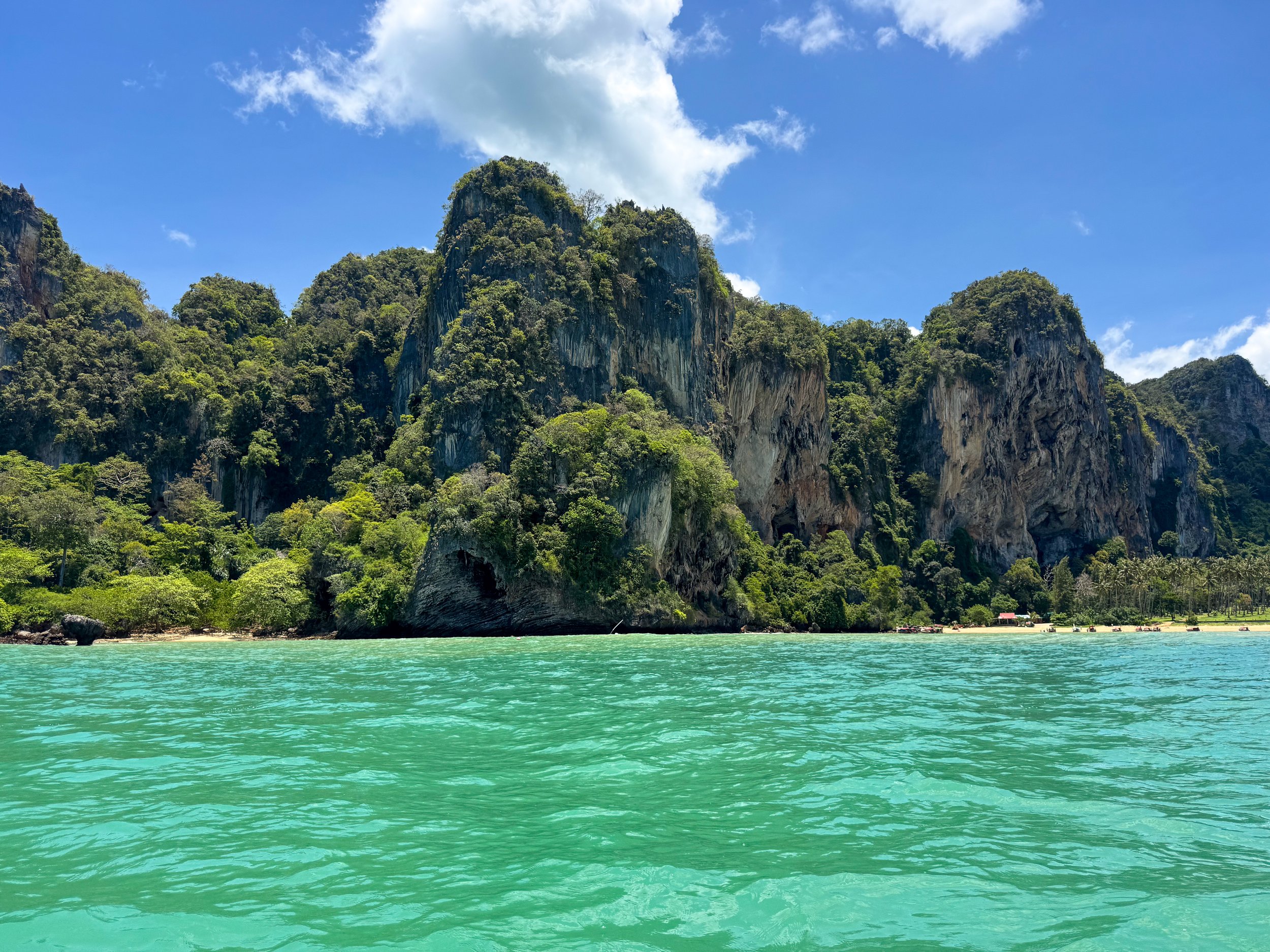 Railay_Beach_04.jpg