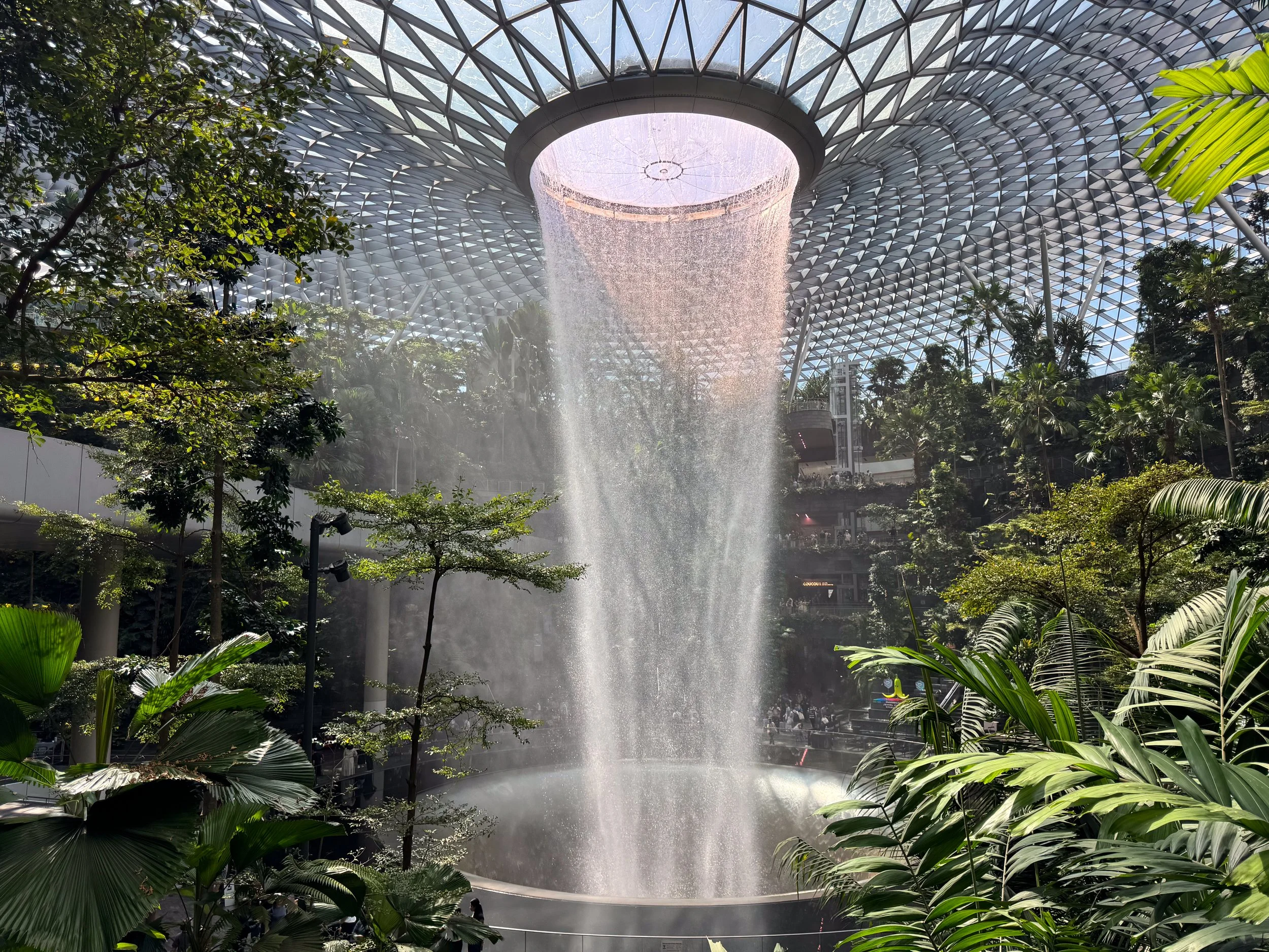 Jewel_Changi_02.jpg