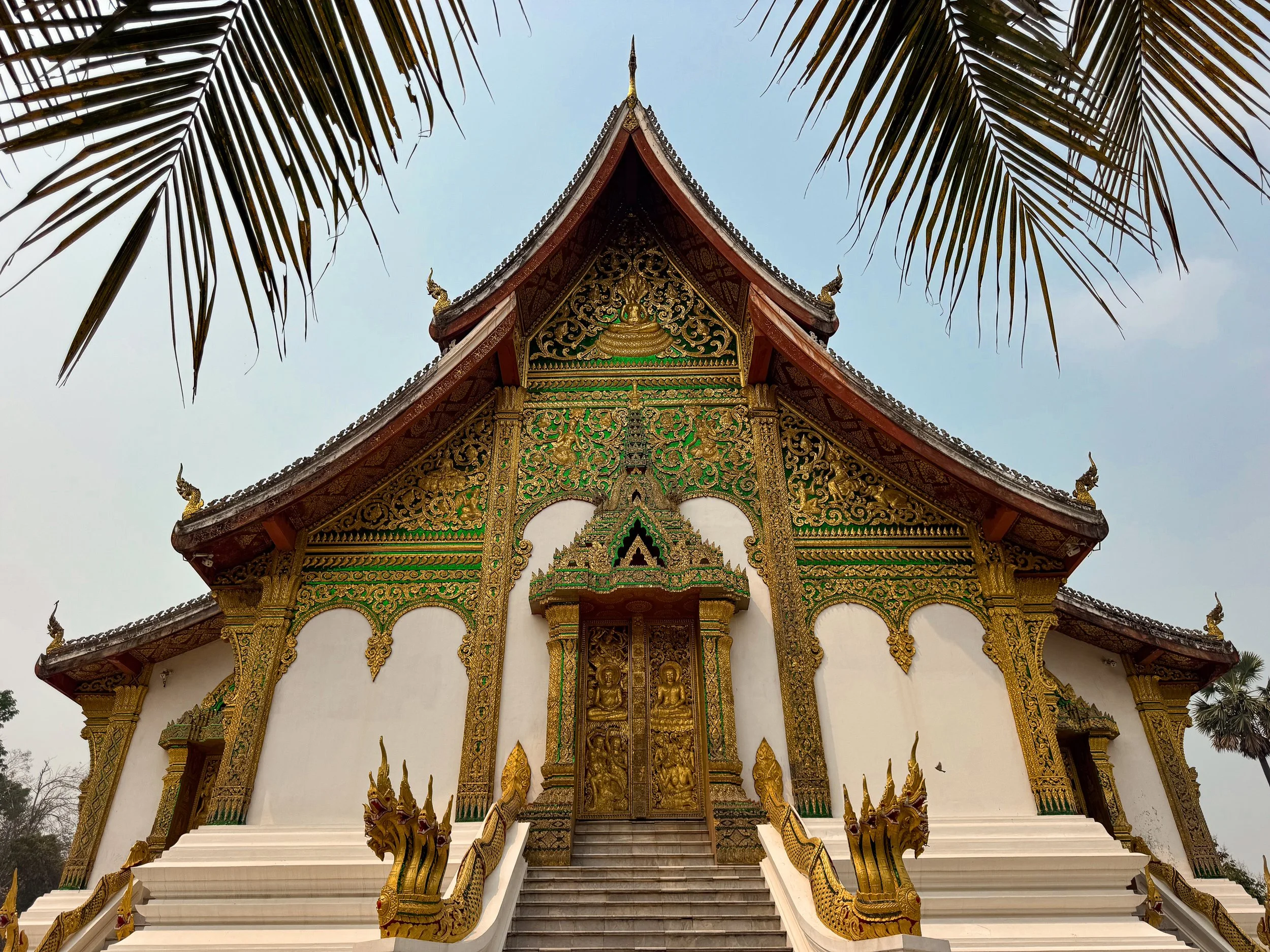 Prabang_Buddha_Image_Pavilion_02.jpg