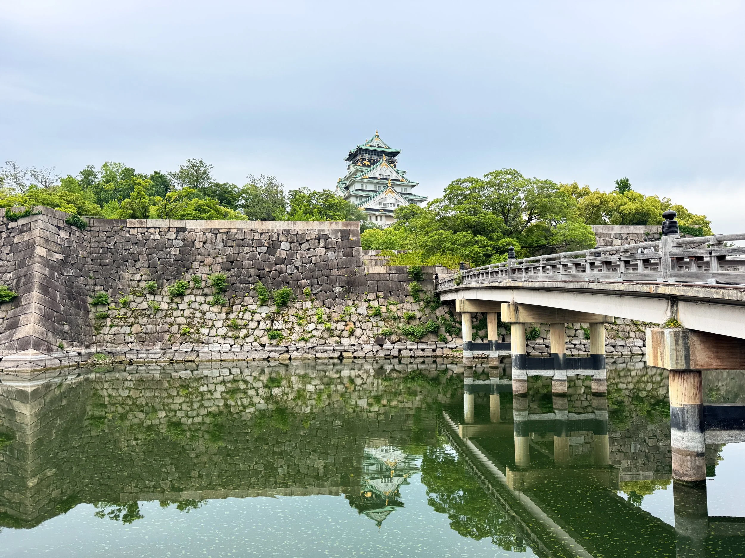 Osaka_Jo_Castle_05.jpg