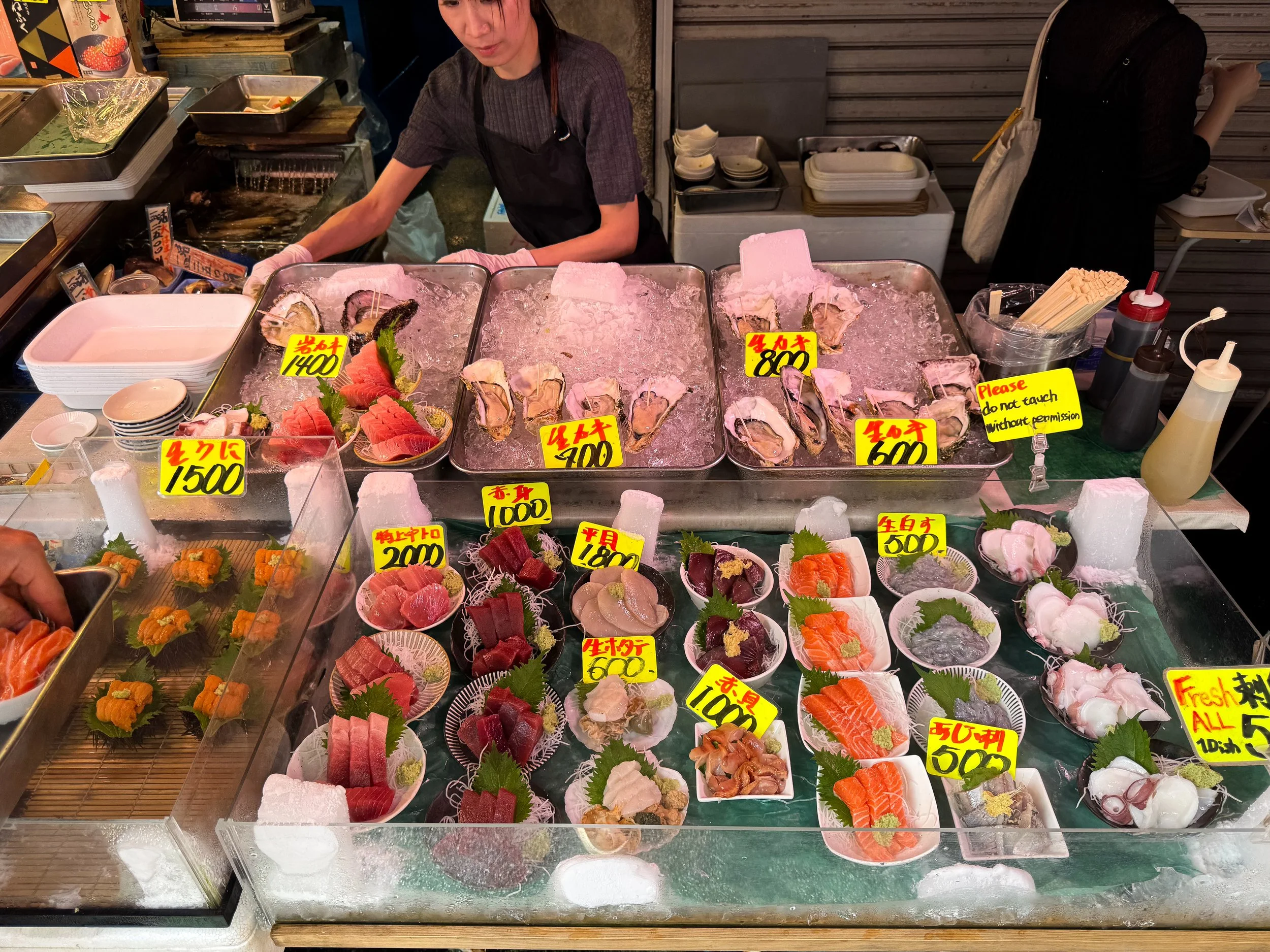 Tsukiji_Nippon_Port_Fish_Market_02.jpg