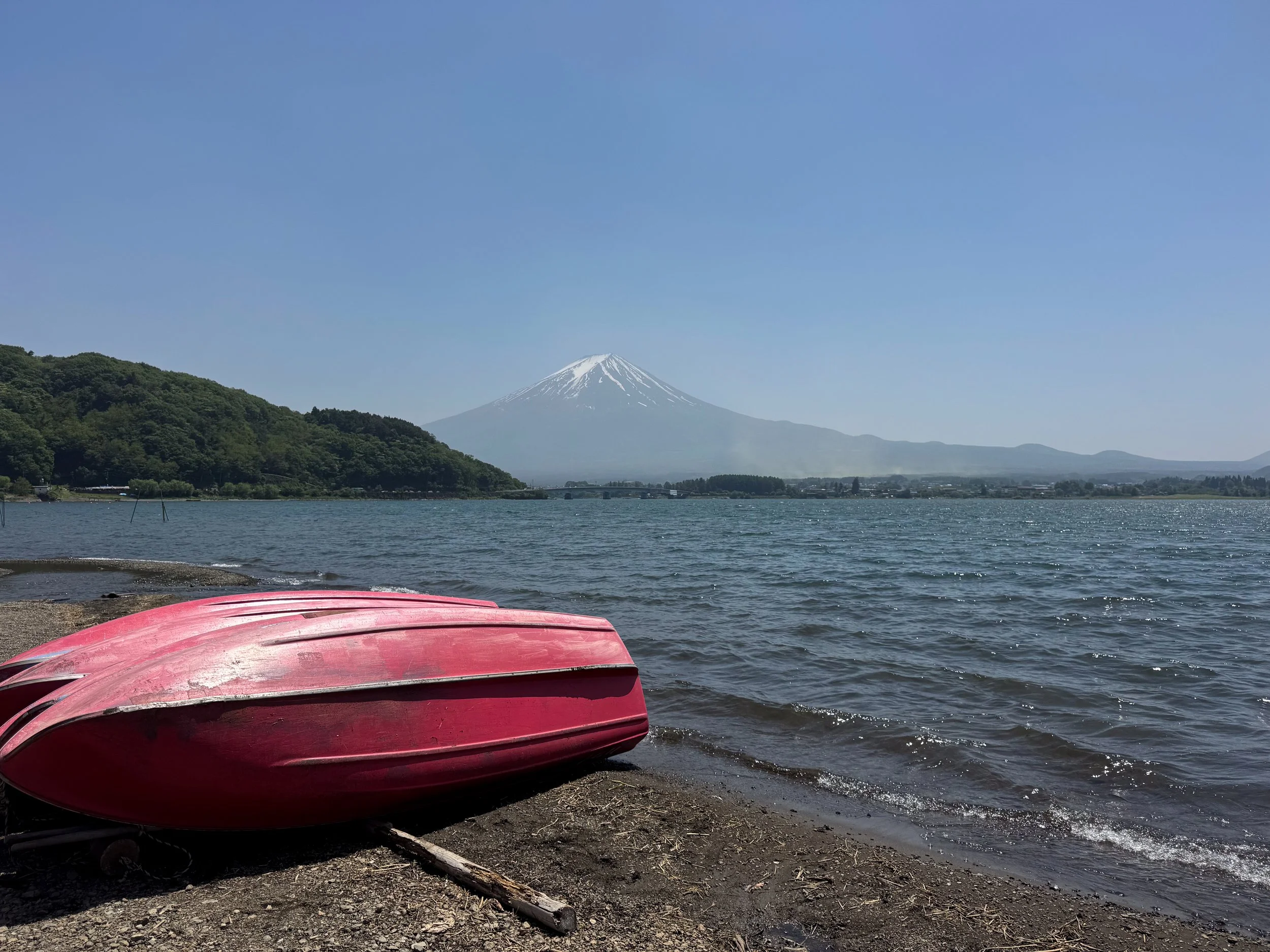 Mt_Fuji_Lake_Kawaguchi_02.jpg