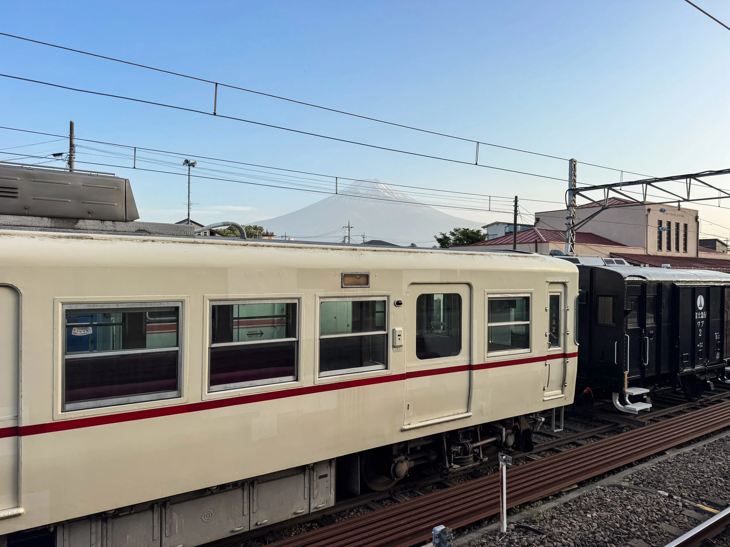 Mt_Fuji_Shimoyoshida_Station.jpg