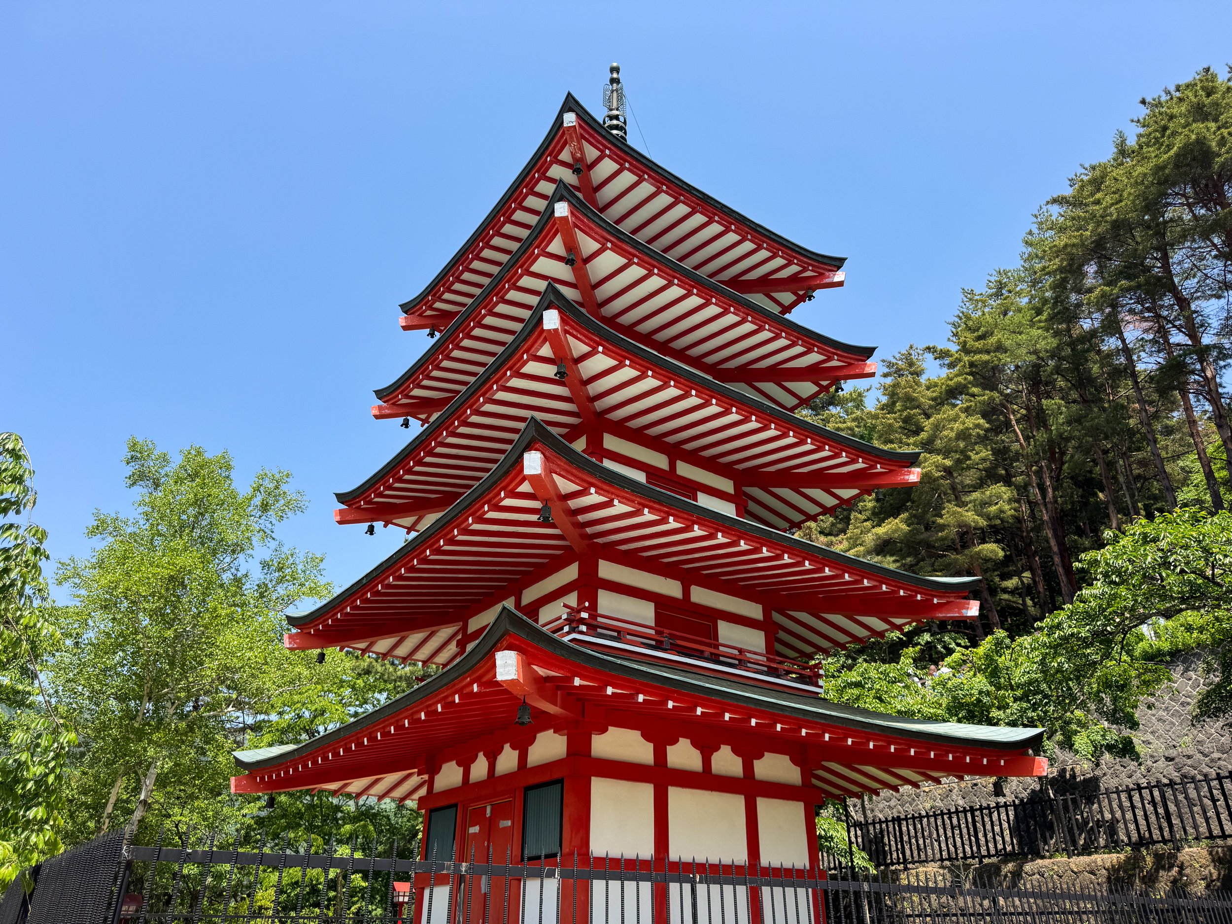 Mt_Fuji_Chureito_Pagoda_06.jpg