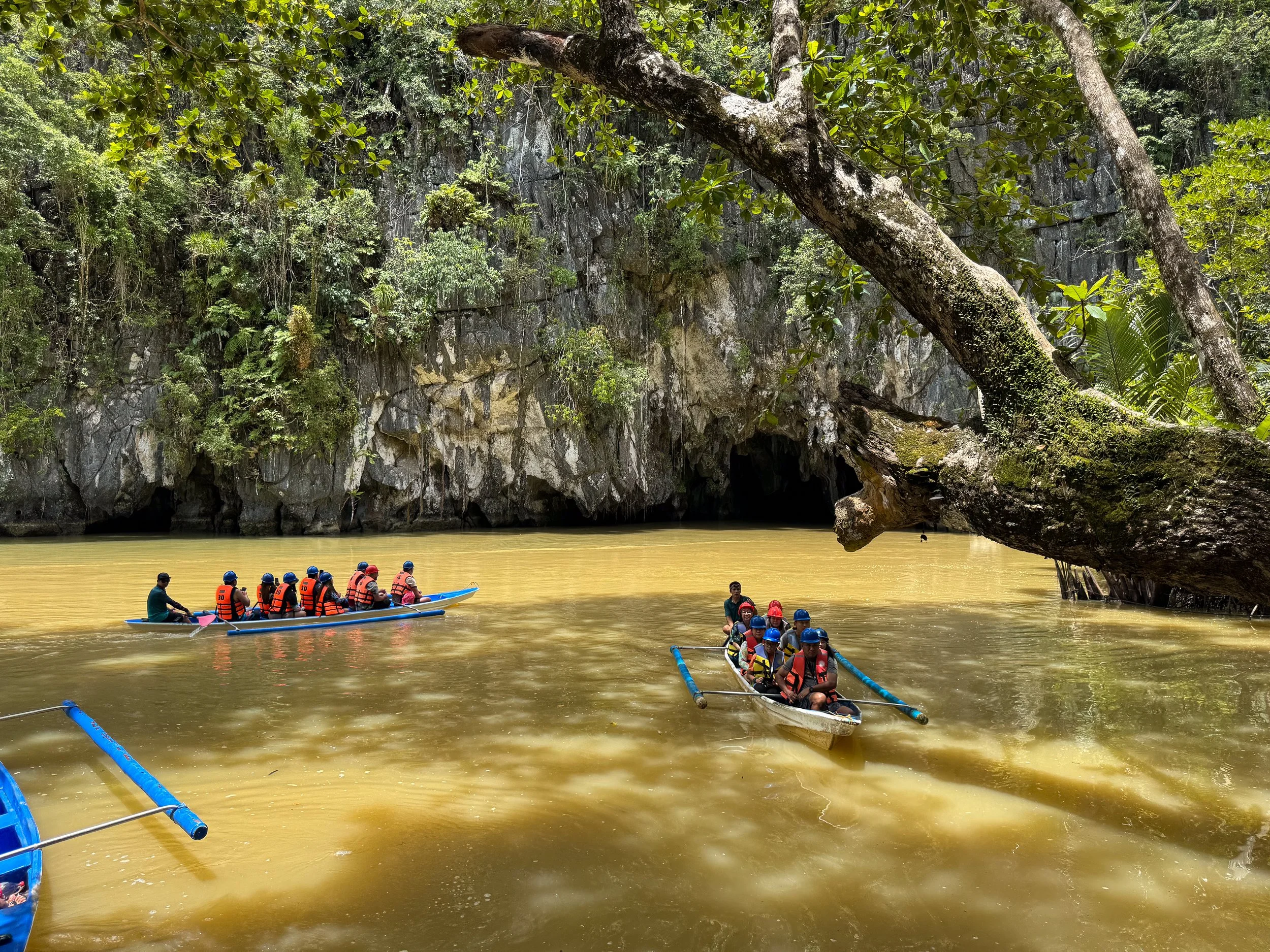 Puerto_Princesa_Underground_River_01.jpg