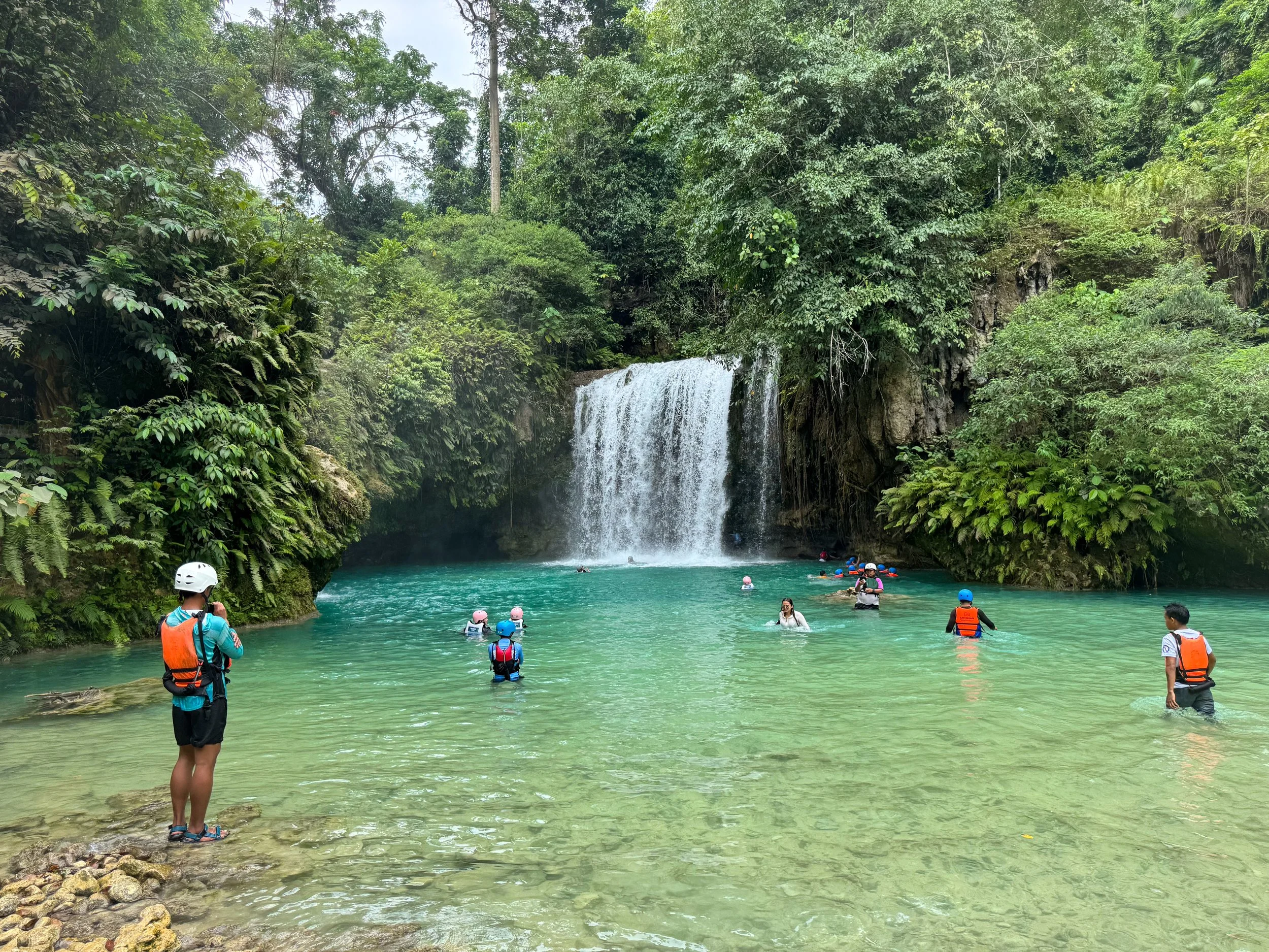 Kawasan_Falls_04.jpg