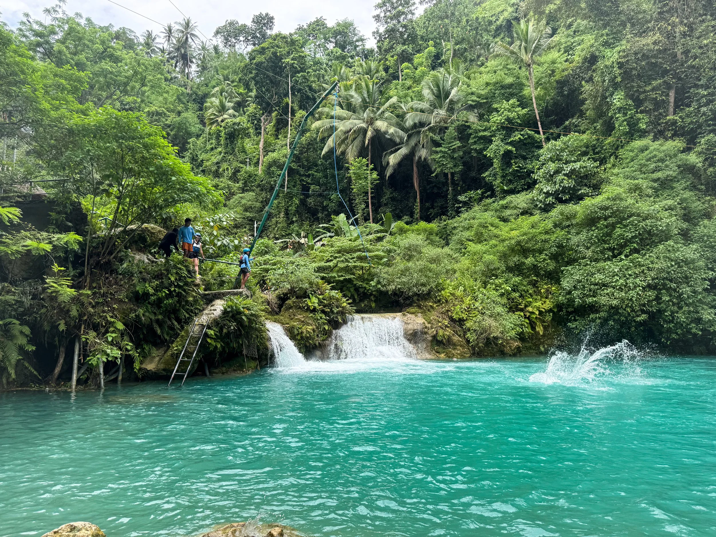 Kawasan_Falls_07.jpg