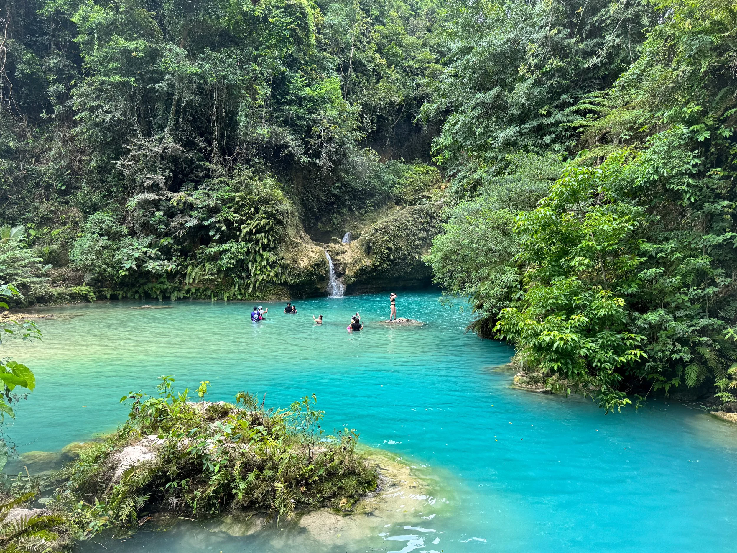 Kawasan_Falls_08.jpg