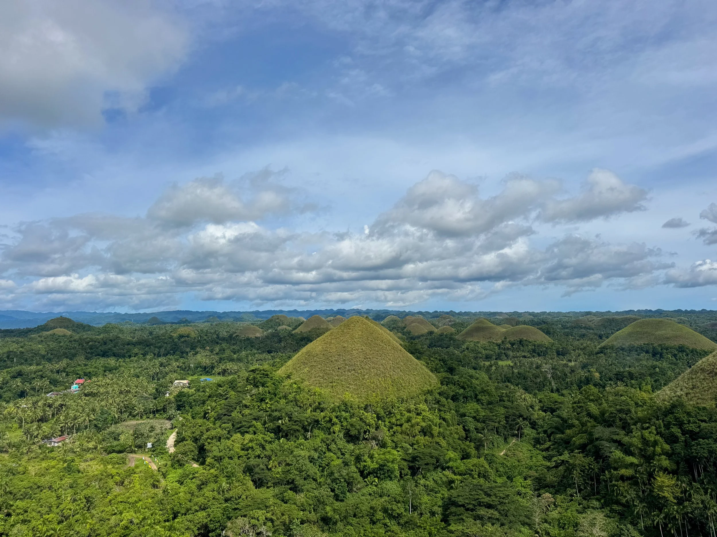 Bohol_Chocolate_Hills_02.jpg