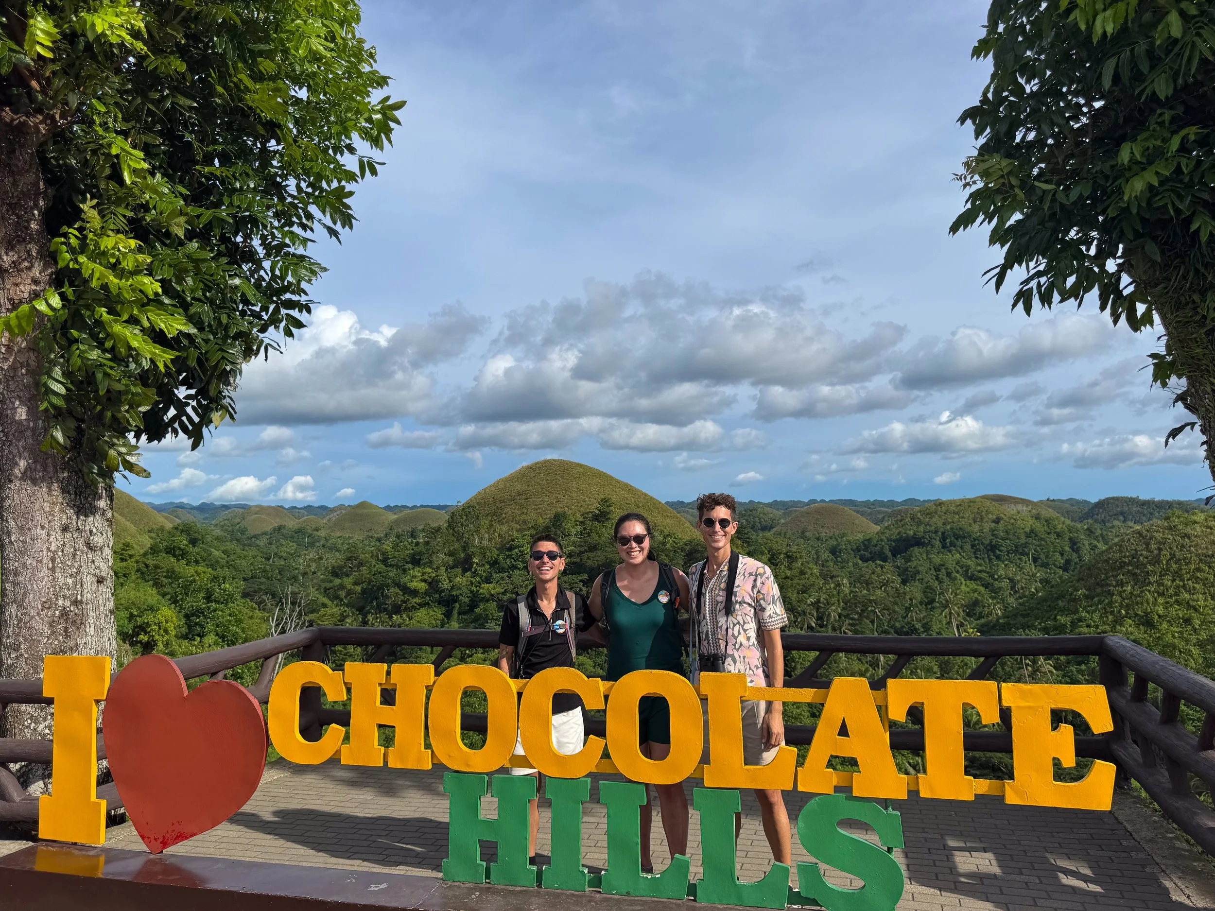 Bohol_Chocolate_Hills_06.jpg