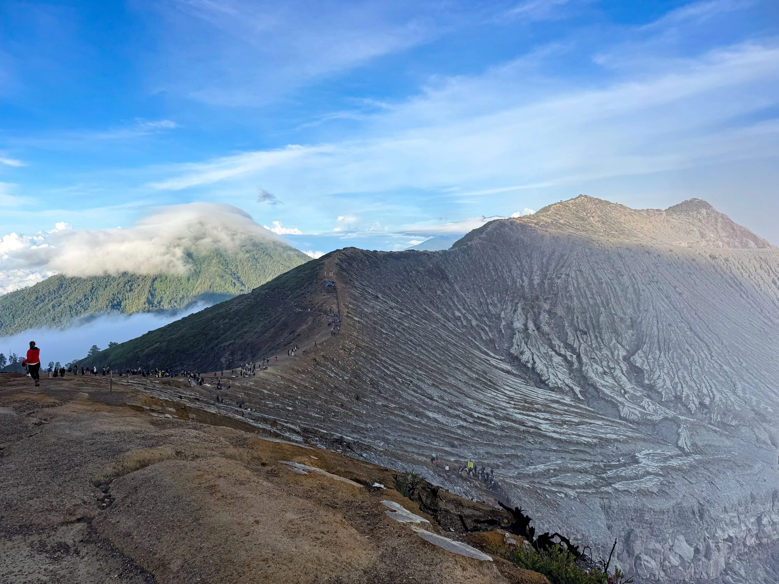 Ijen_Volcano_Hike_02.jpg