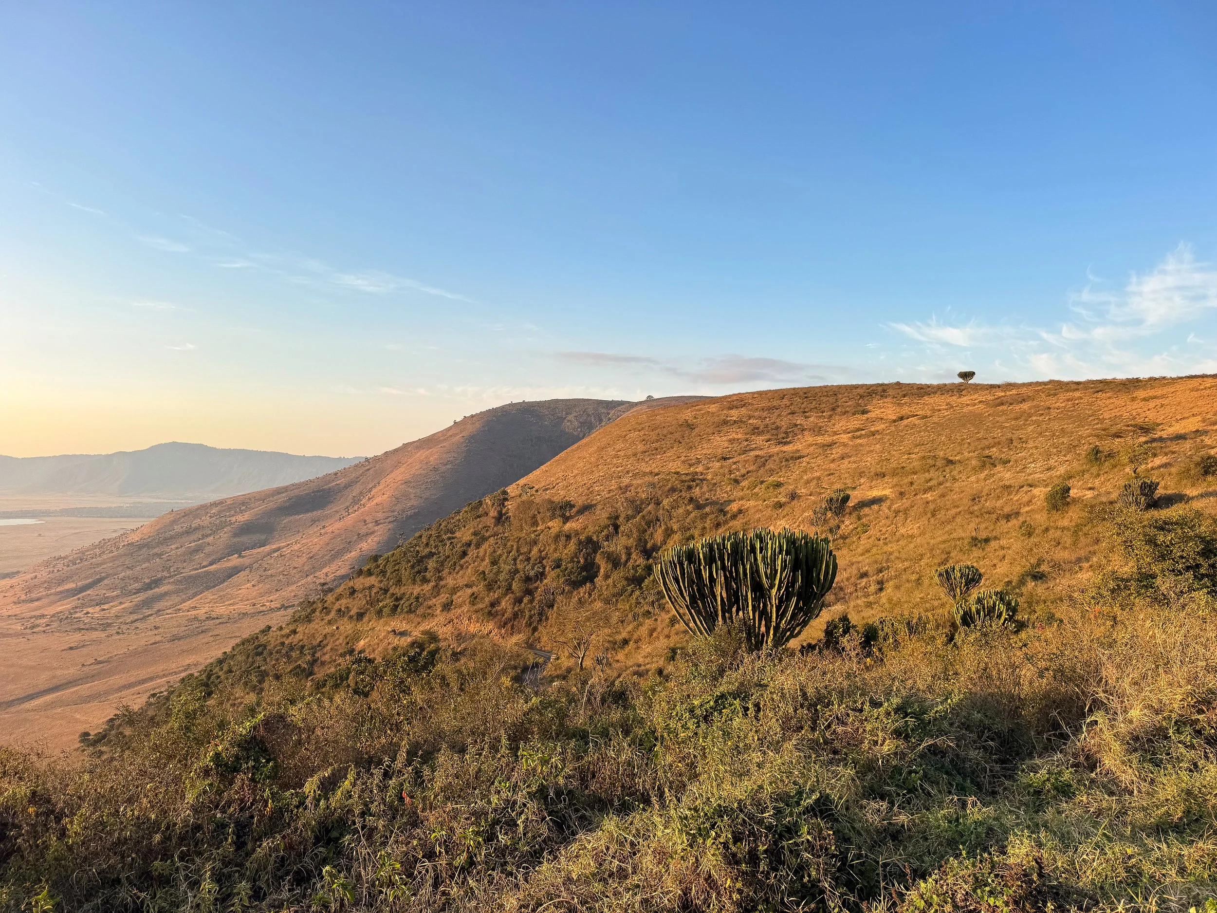 The_Ngorongoro_Crater_03.jpg