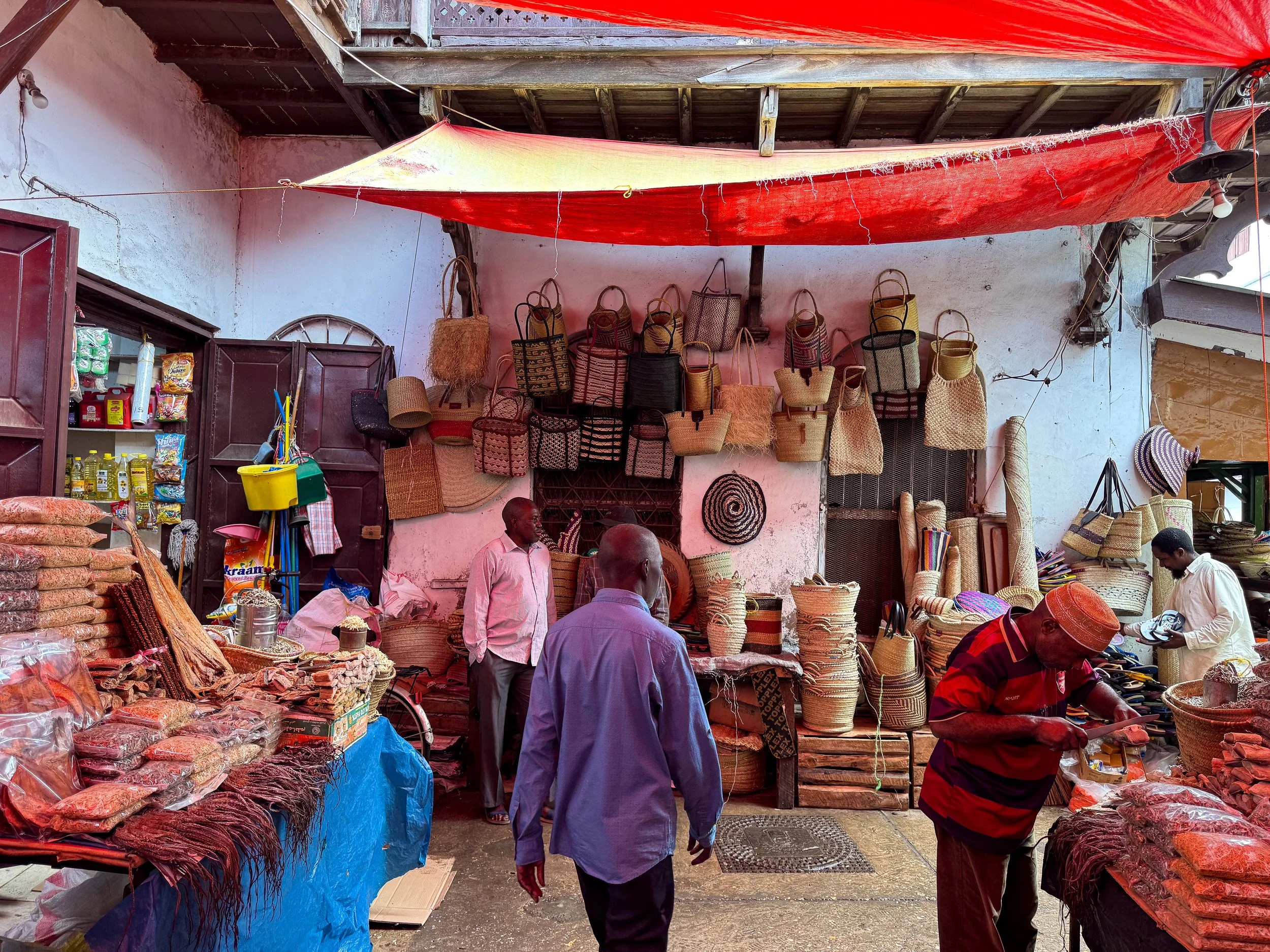 Darajani_Bazaar_03.jpg