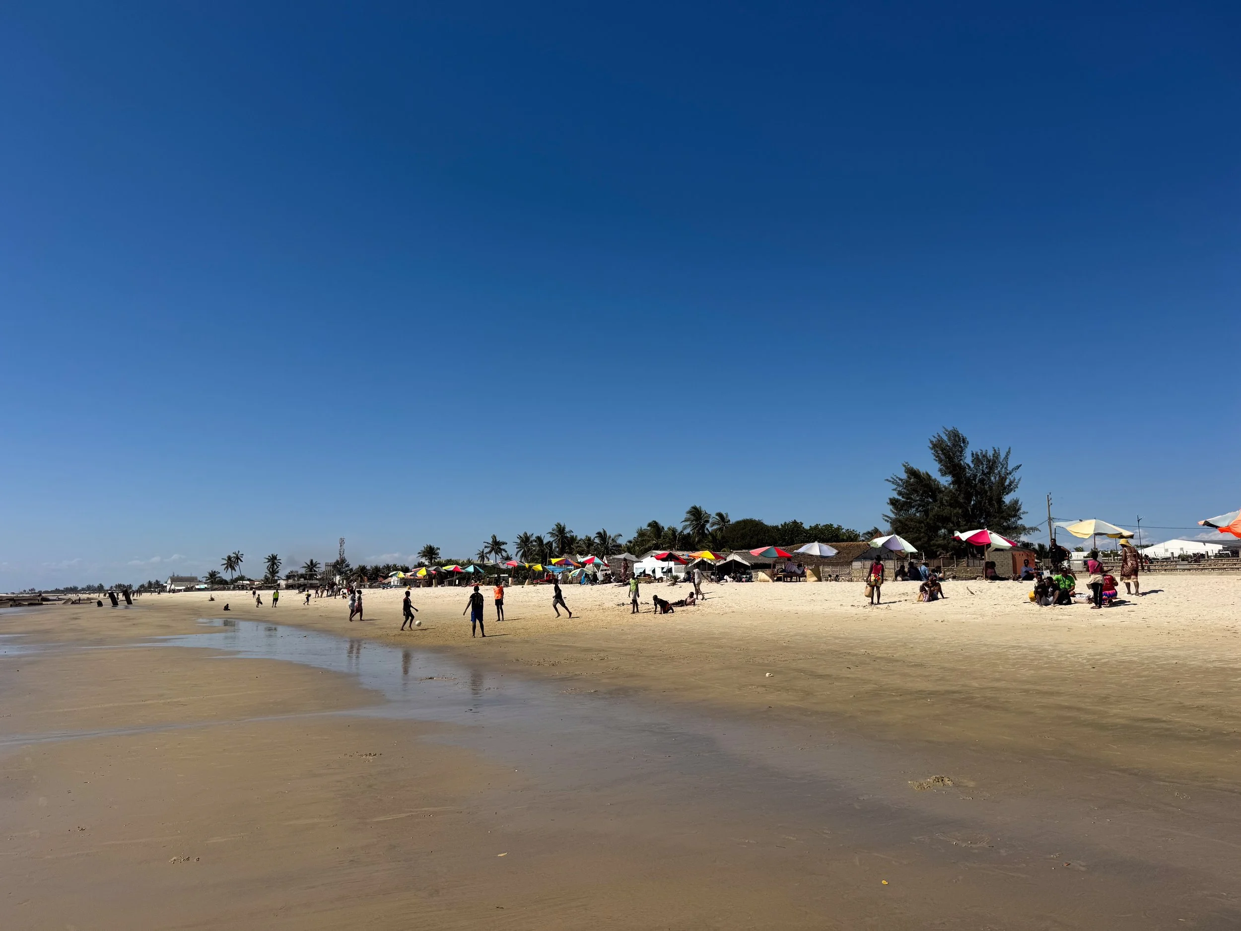 Morondava_Beach_01.jpg