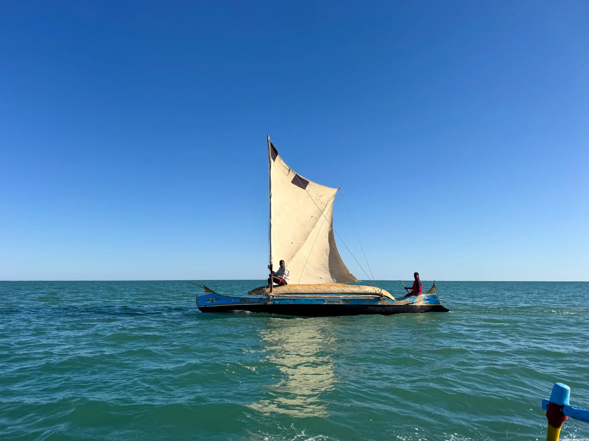 Madagascar_Outrigger_Canoeing_03.jpg