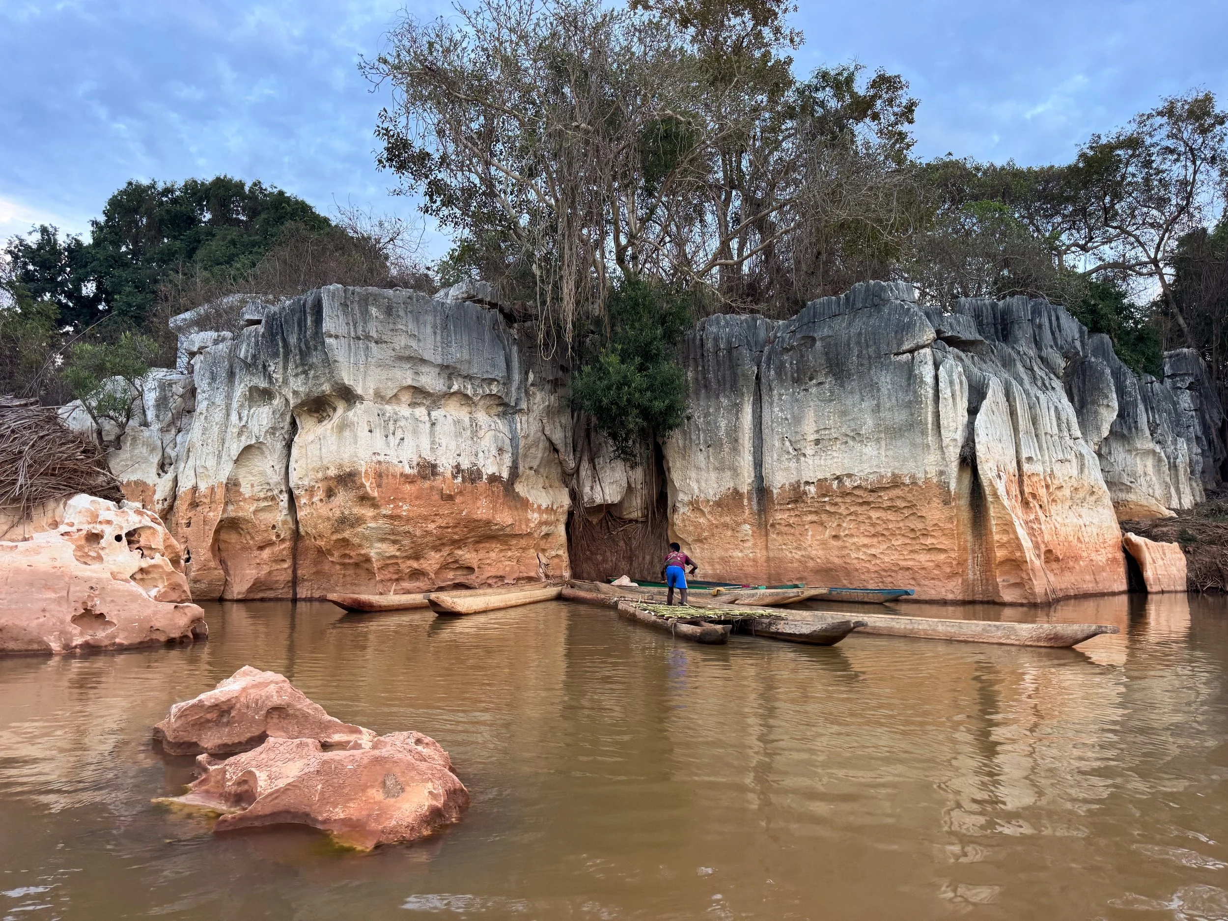 Manambolo_River_Gorge_04.jpg