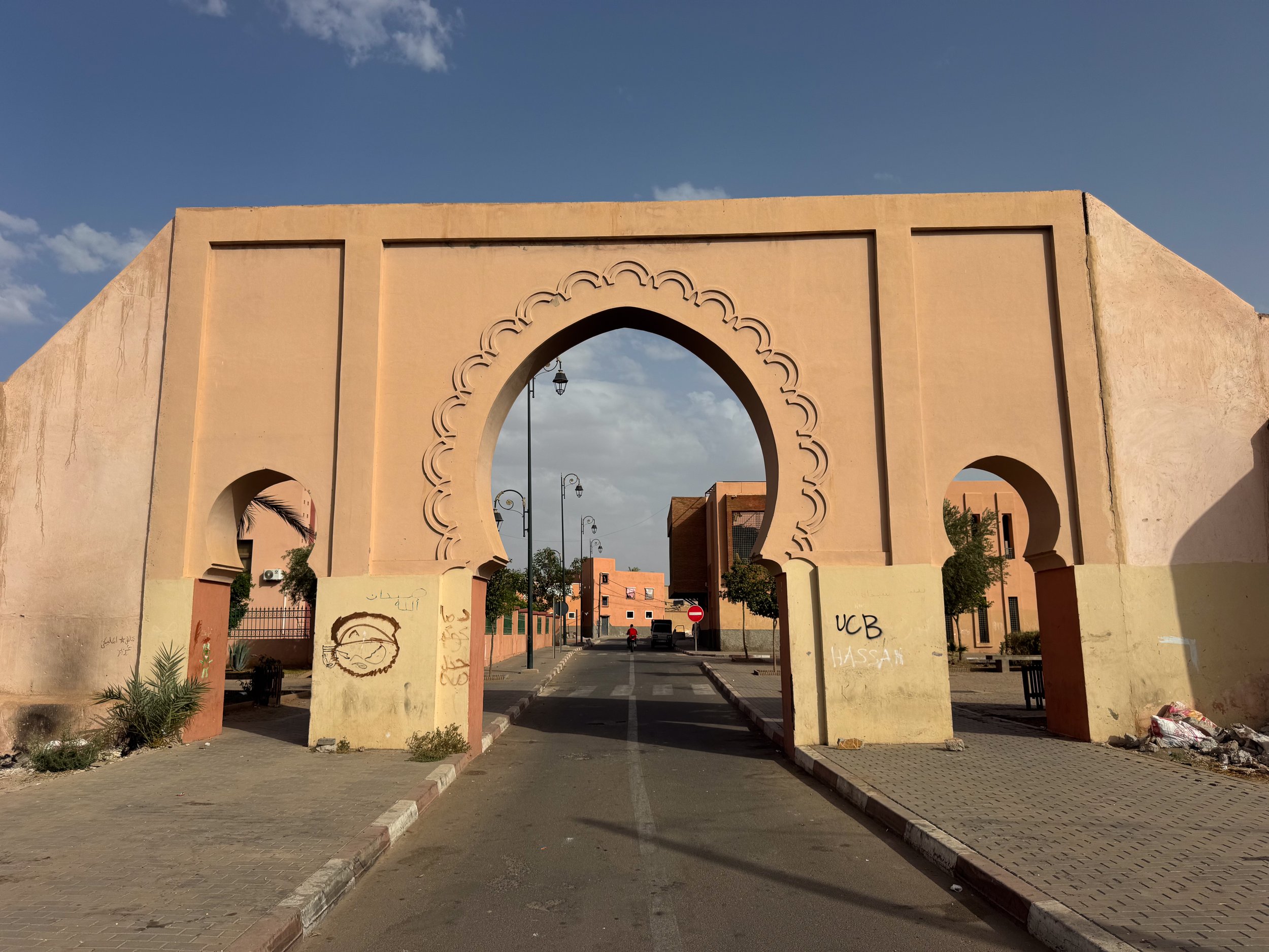 Walls_of_Marrakech_03.jpg