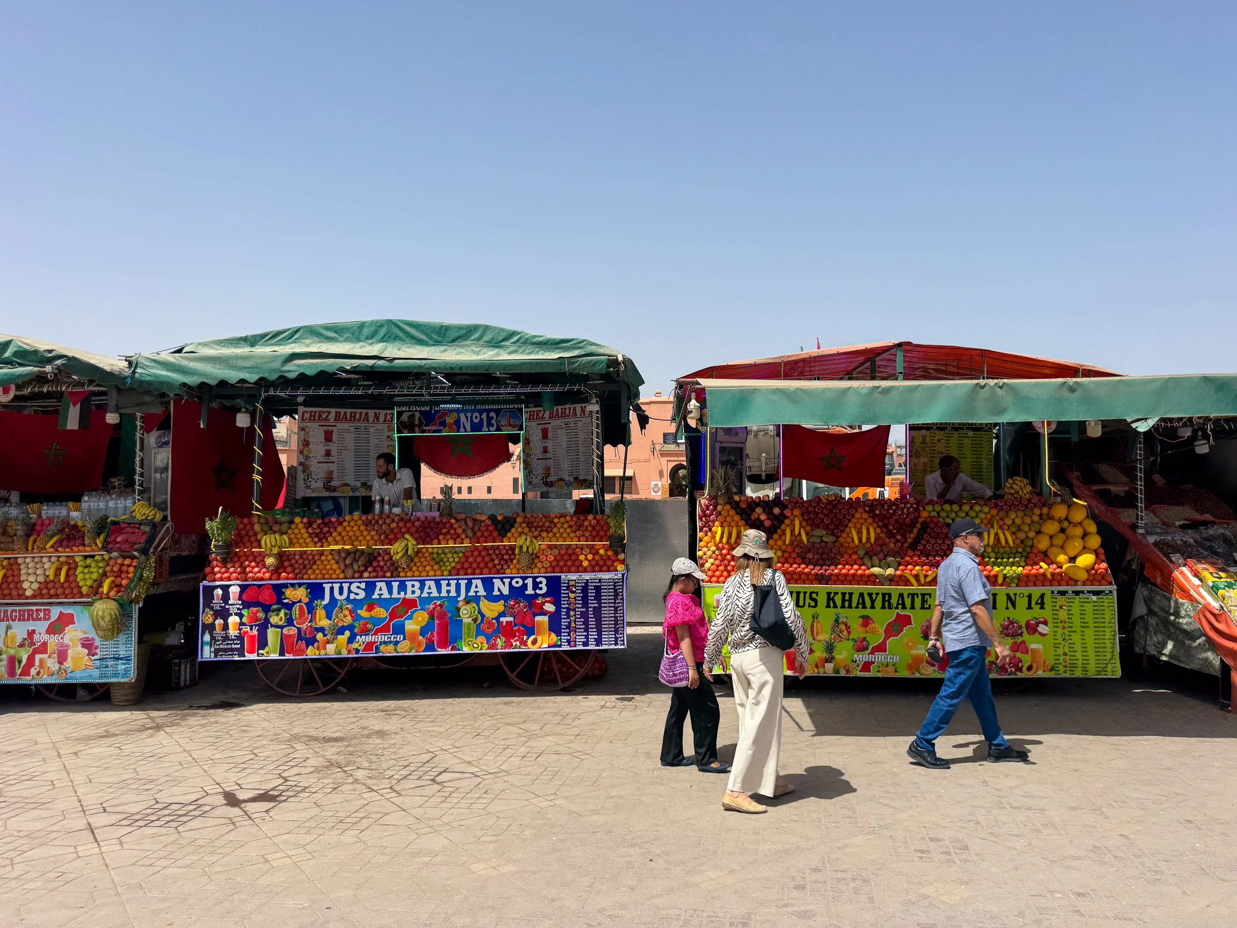 Jemaa_El_Fnaa_Square_04.jpg