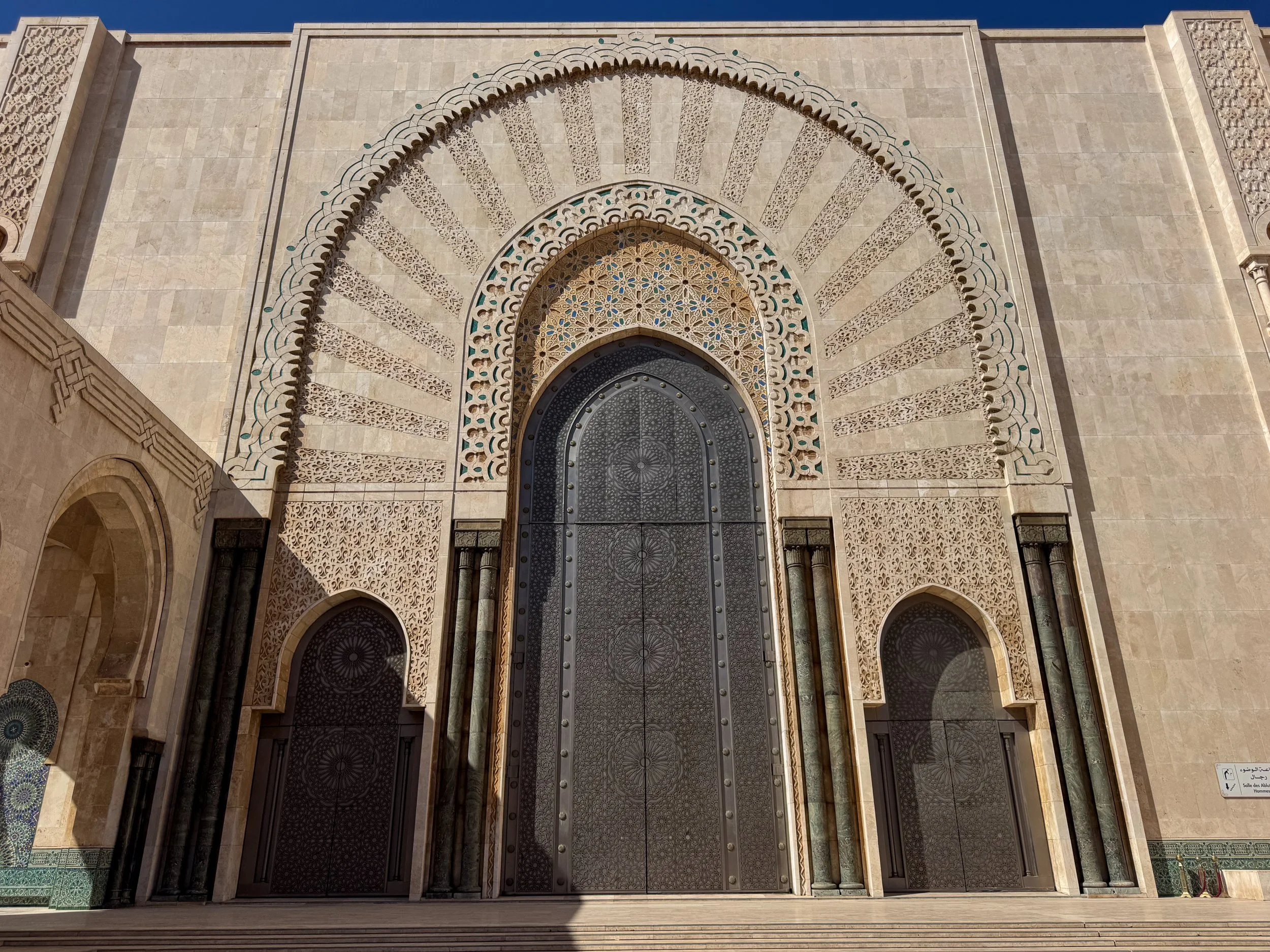 Hassan_II_Mosque_04.jpg