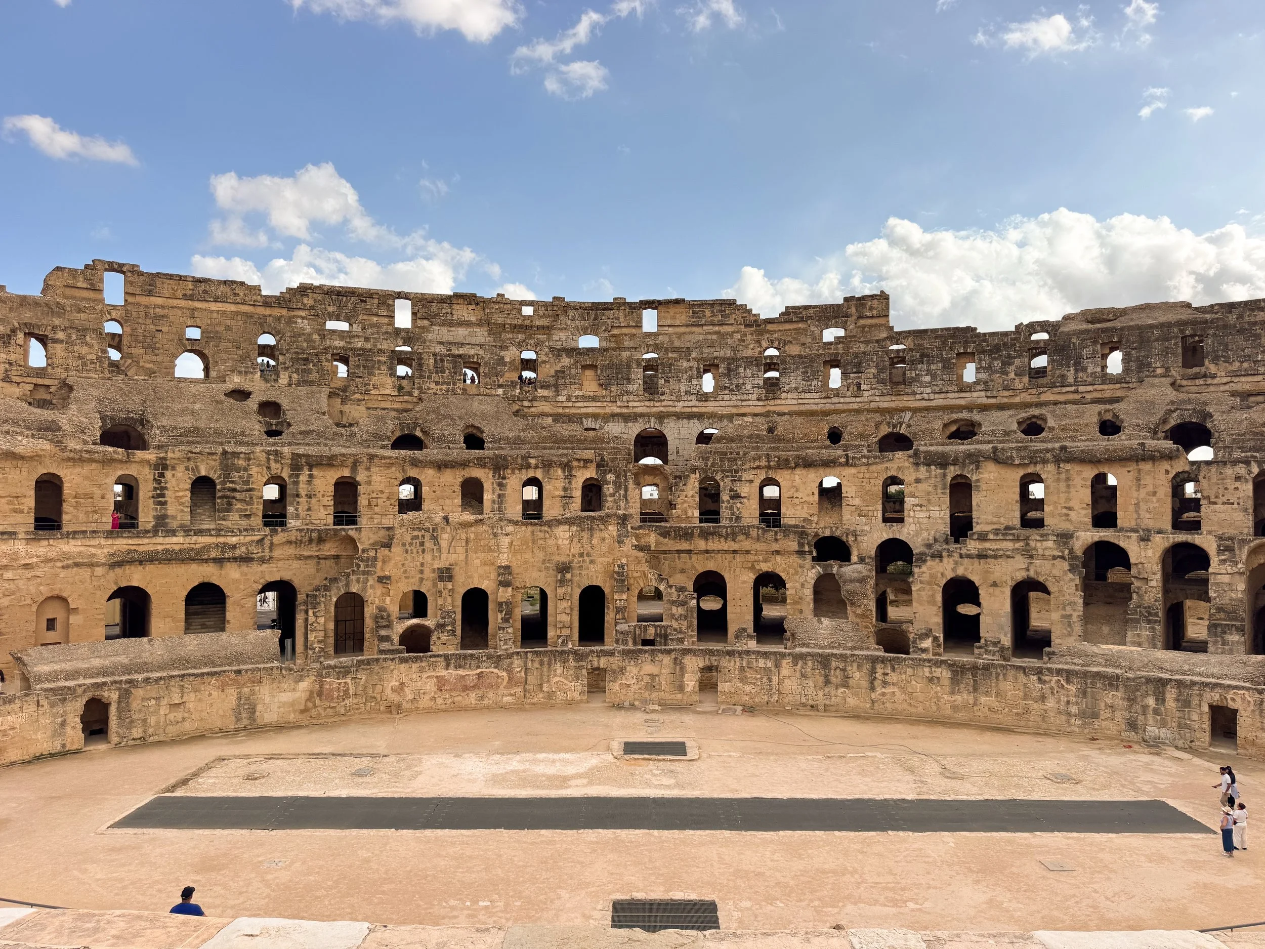 Colosseum_of_El_Jem_04.jpg