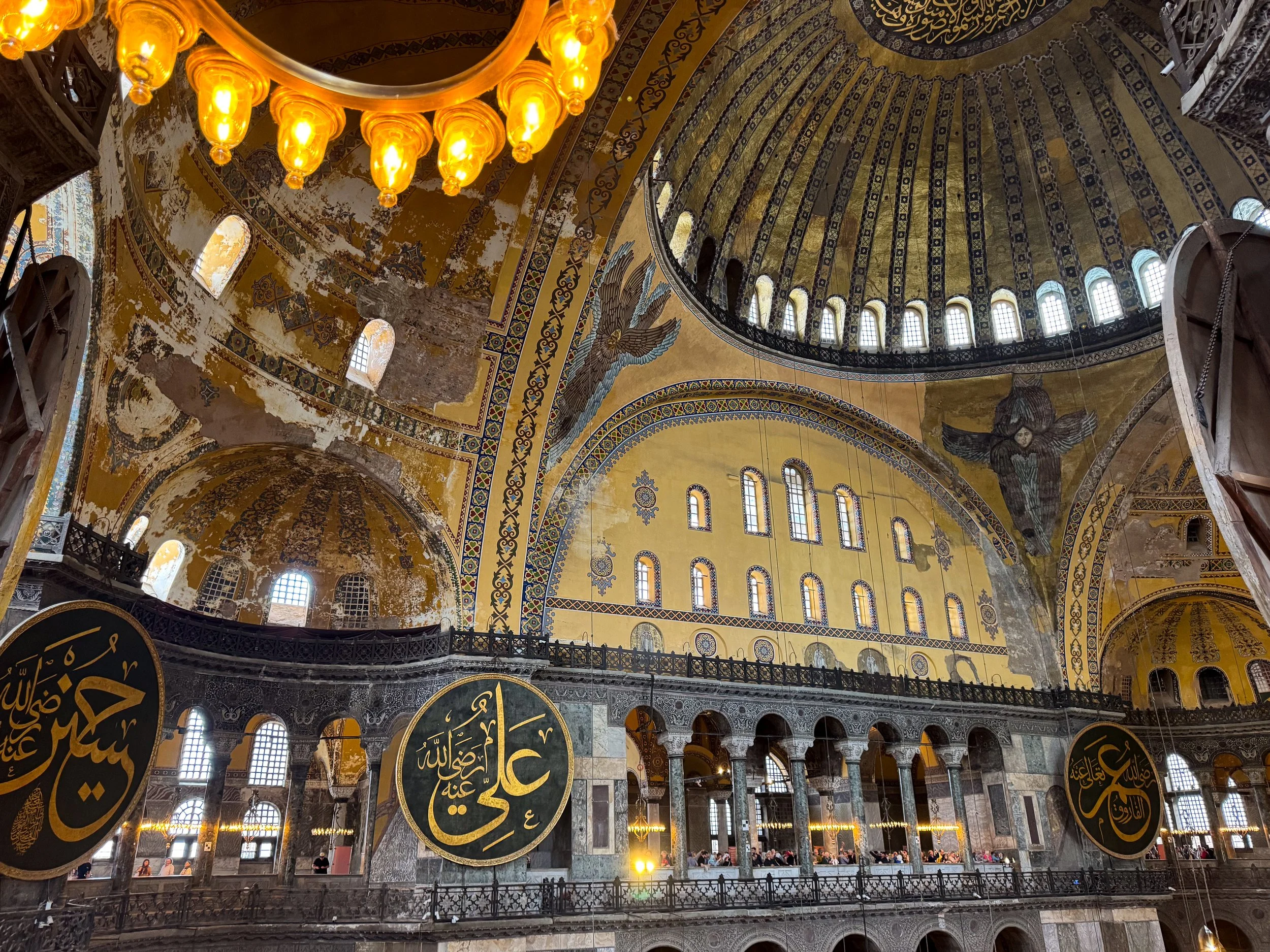 Hagia_Sophia_04.jpg