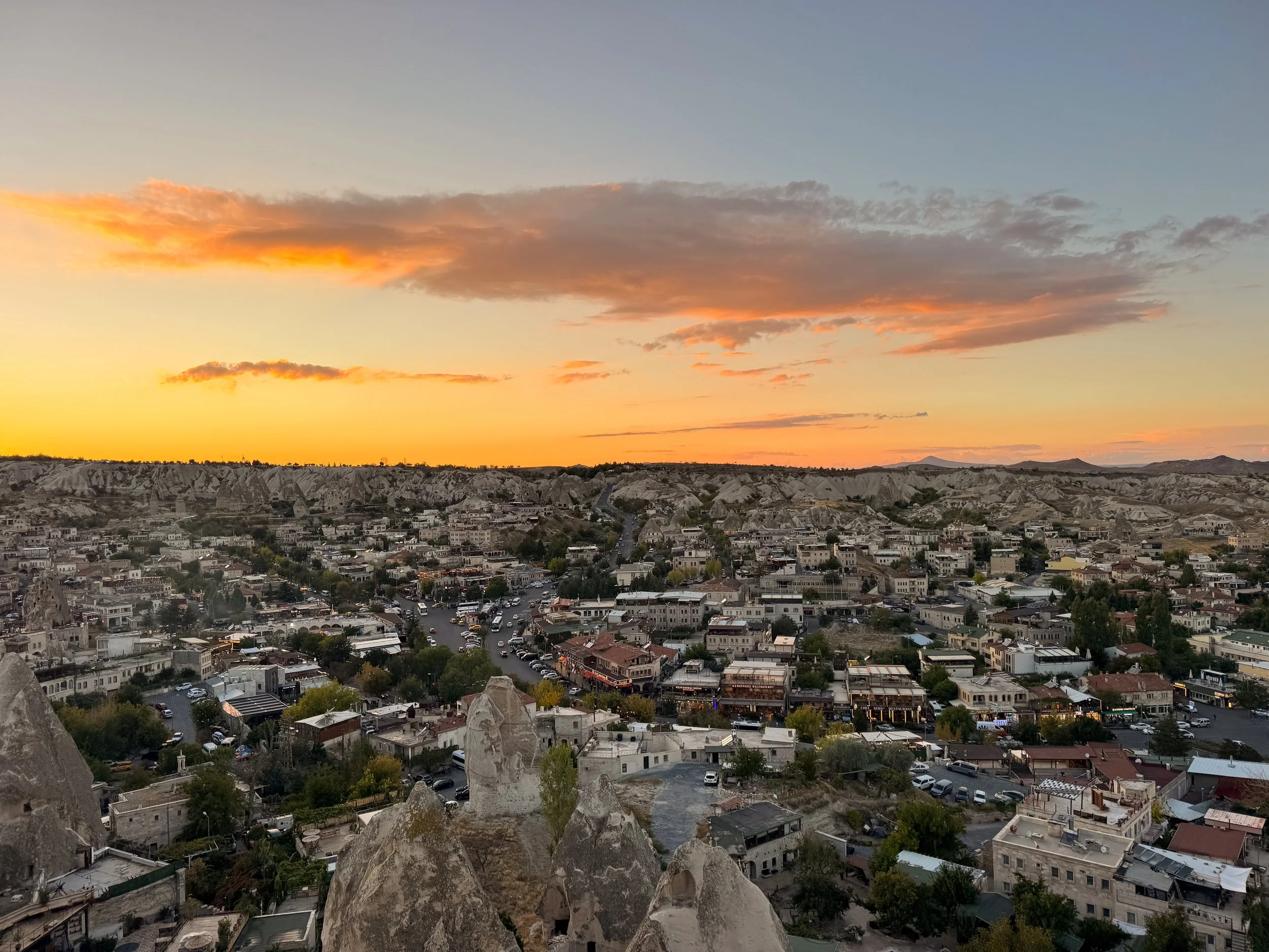 Göreme_Sunset_Viewpoint_02.jpg