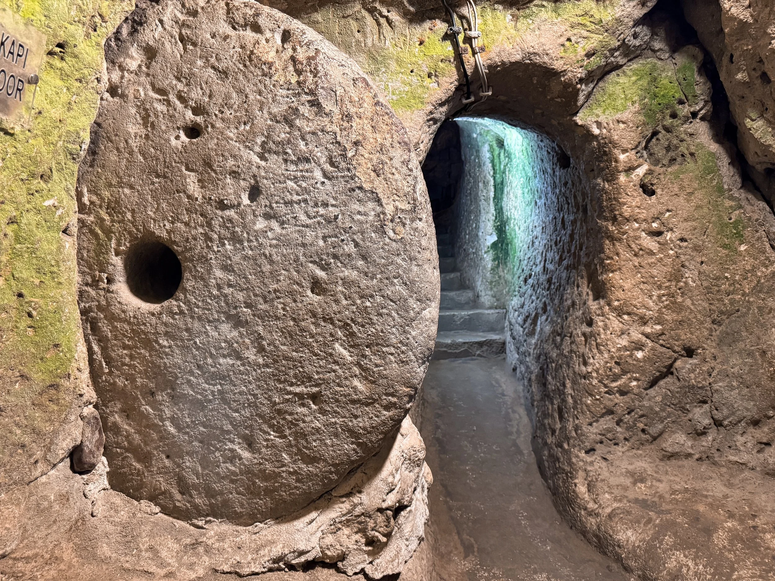 Derinkuyu_Underground_City_01.jpg