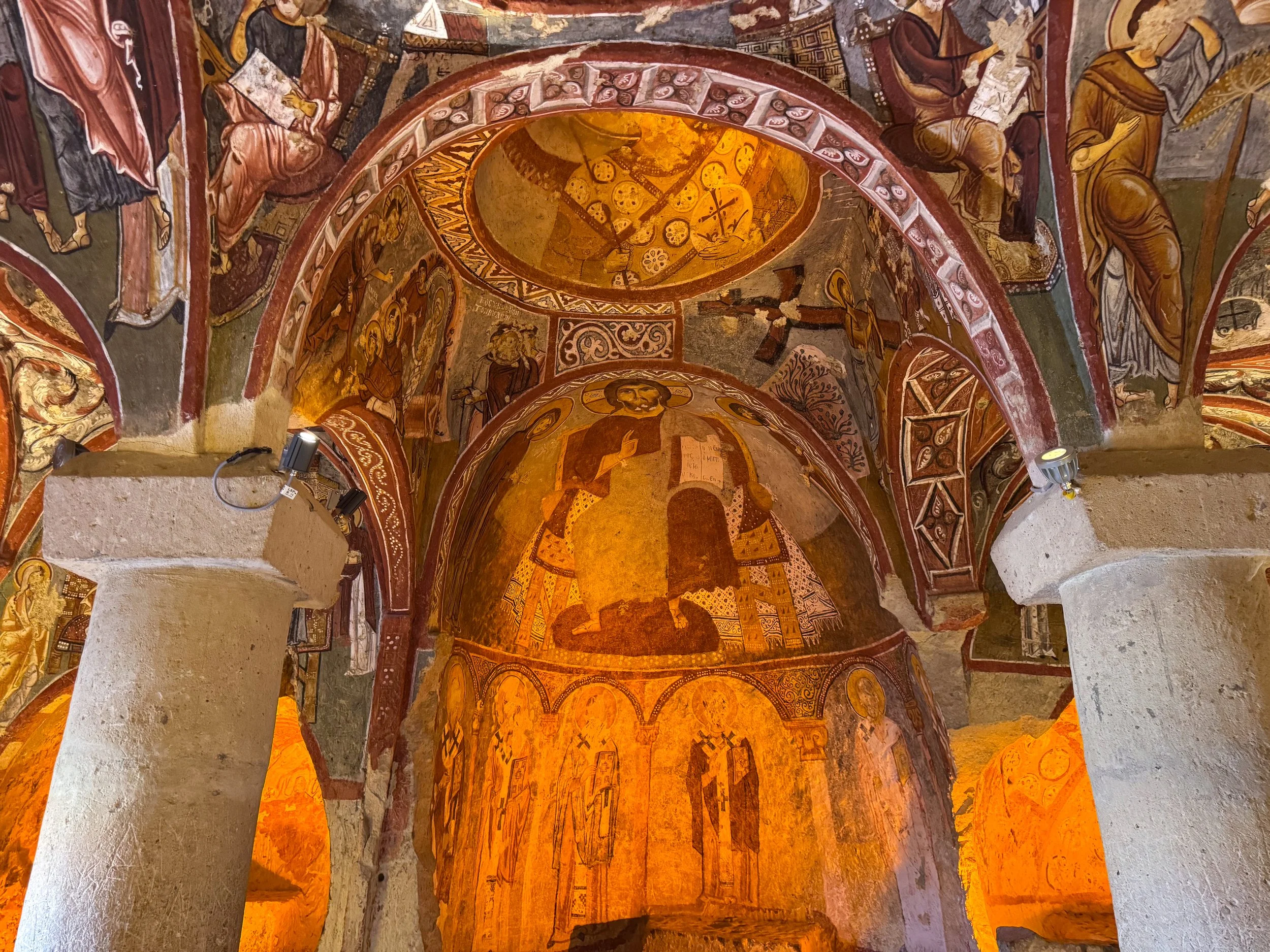 Göreme_Open_Air_Museum_04.jpg