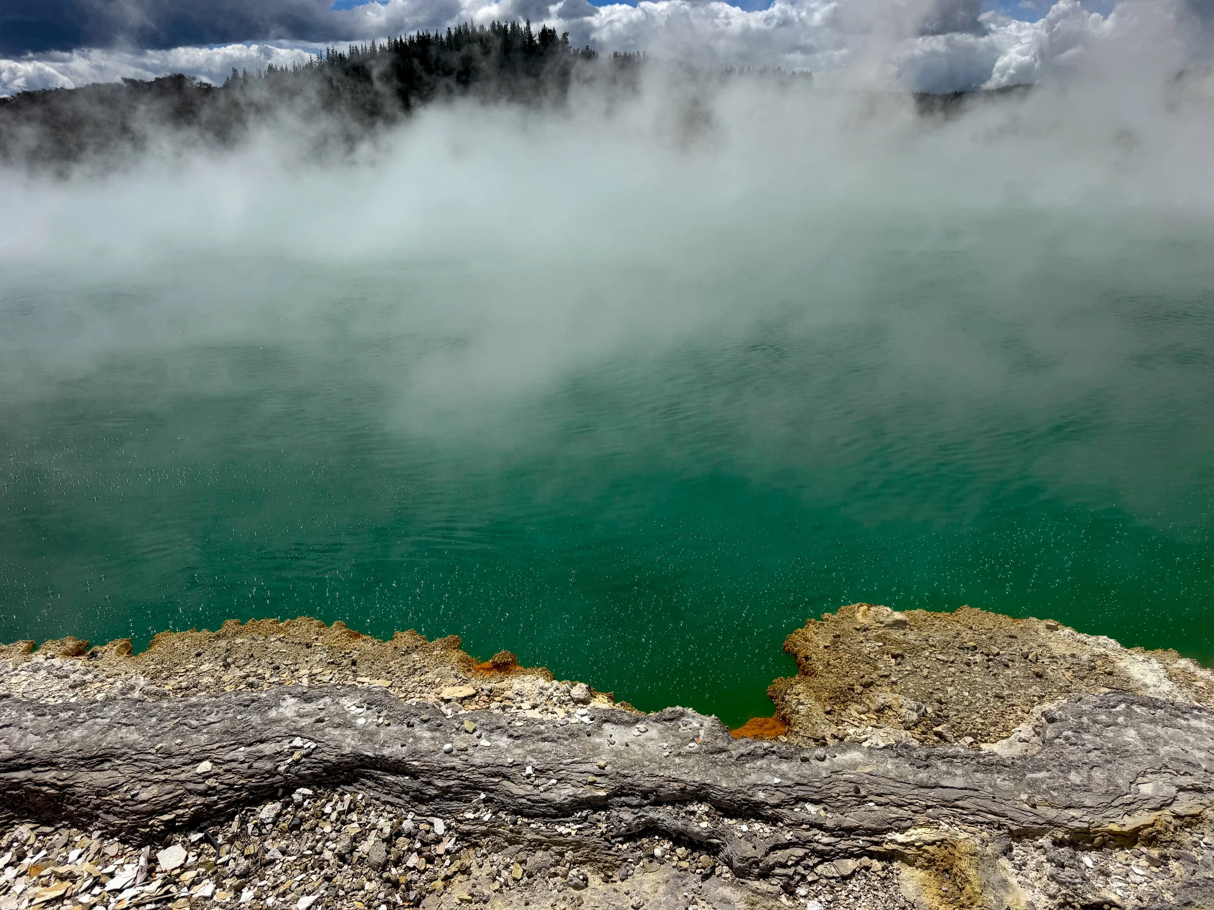 Waiotapu_Thermal_Wonderland_05.jpg