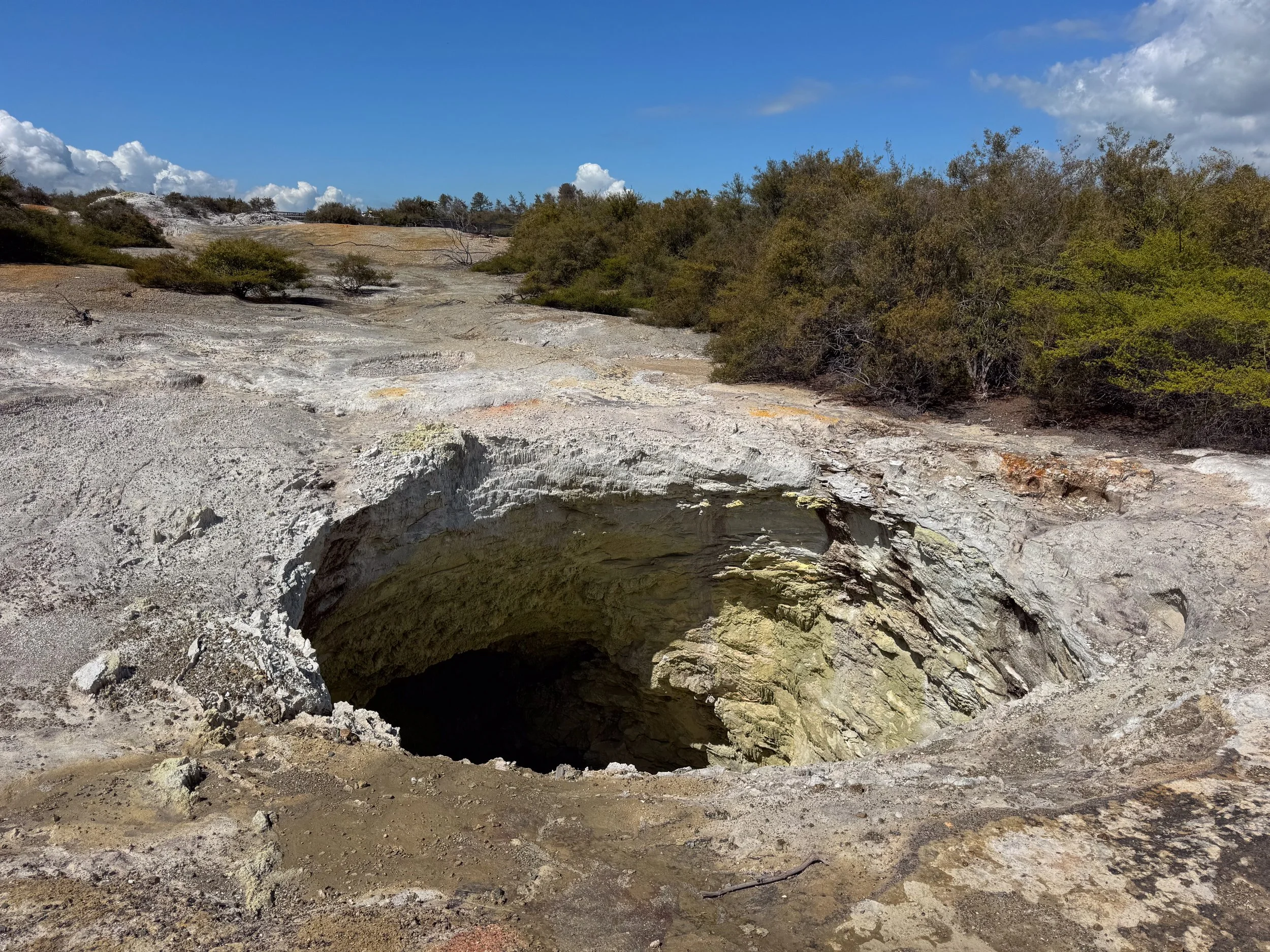 Waiotapu_Thermal_Wonderland_09.jpg