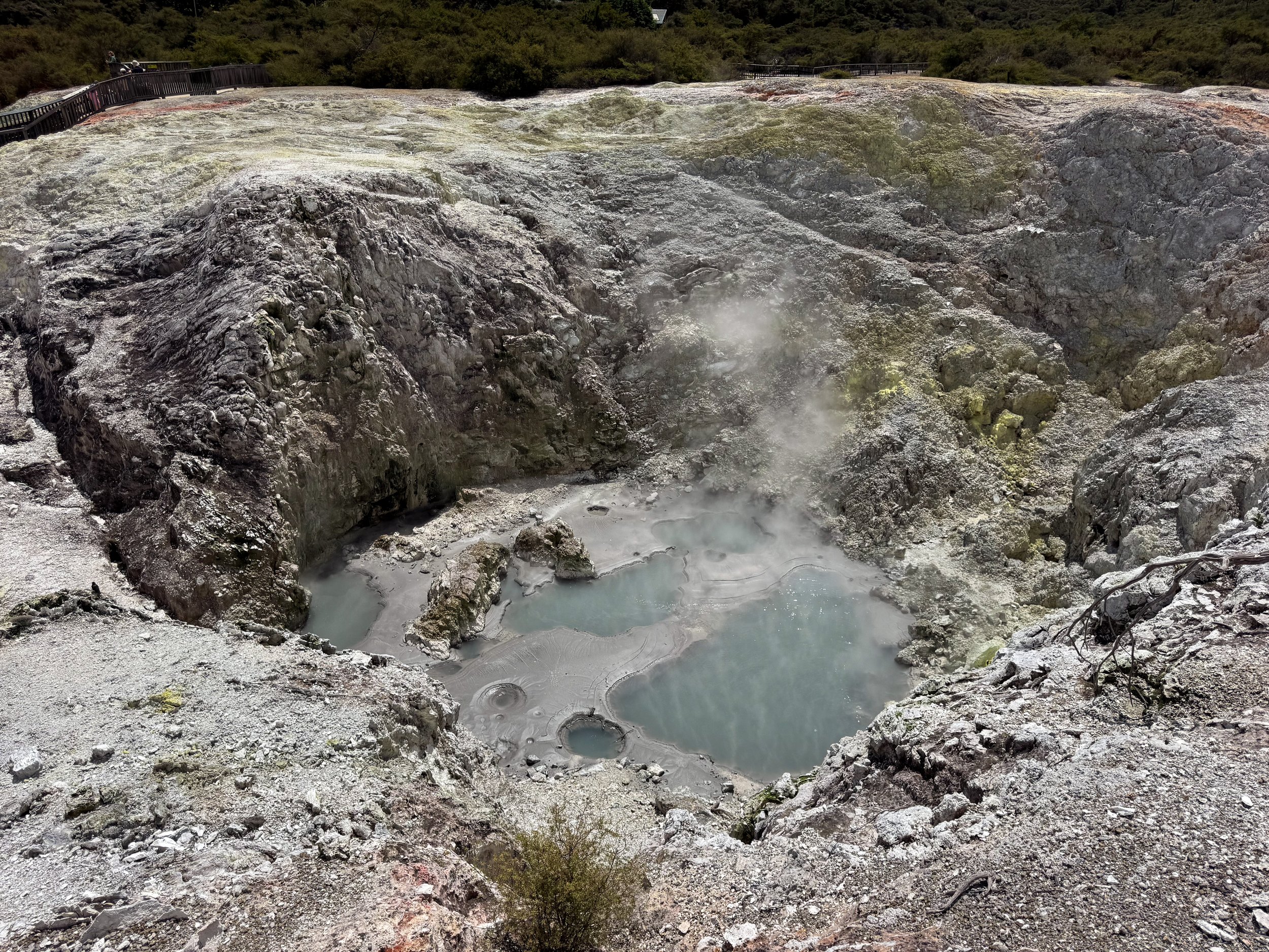 Waiotapu_Thermal_Wonderland_10.jpg
