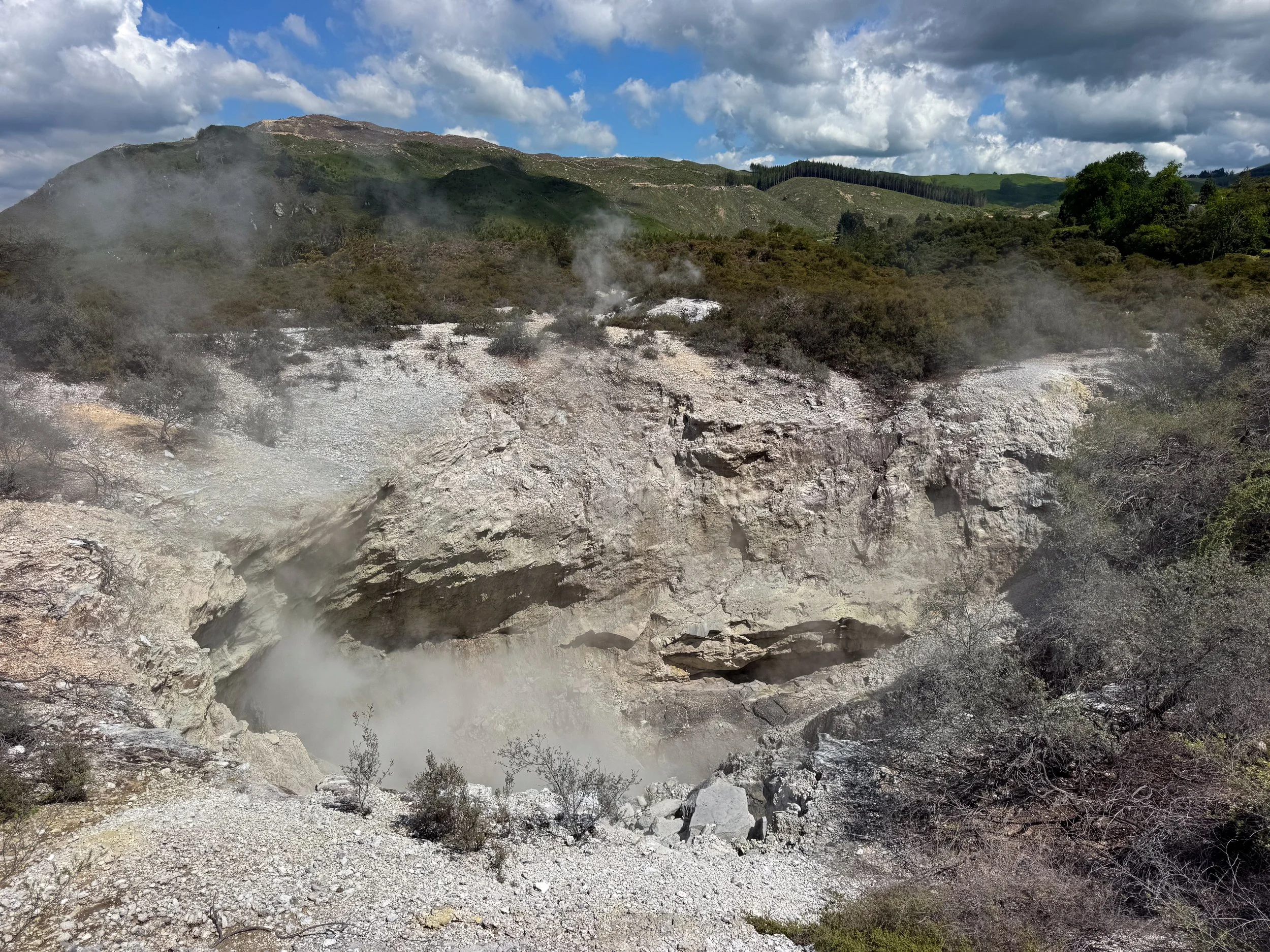 Waiotapu_Thermal_Wonderland_12.jpg