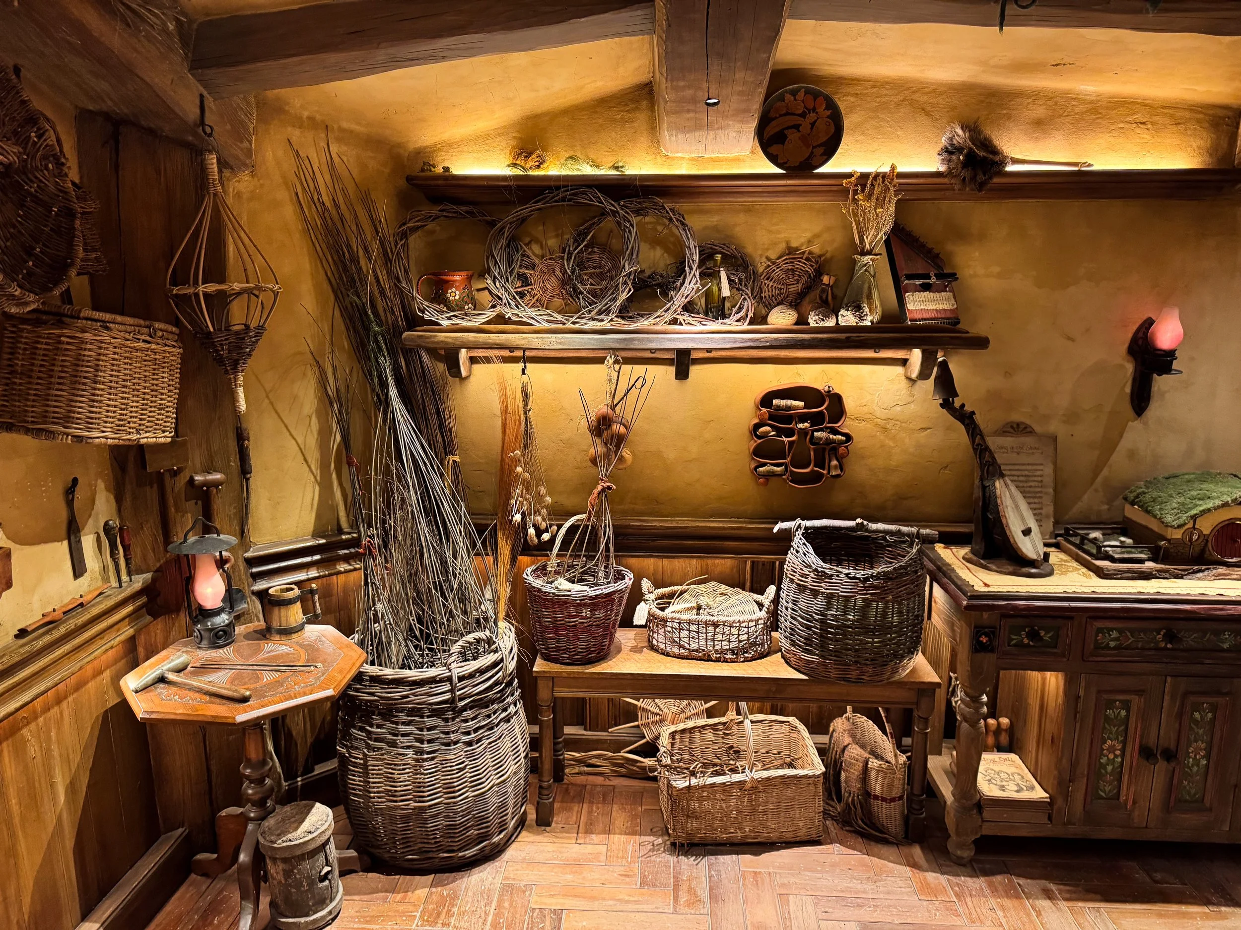 Hobbiton_Movie_Set_14.jpg